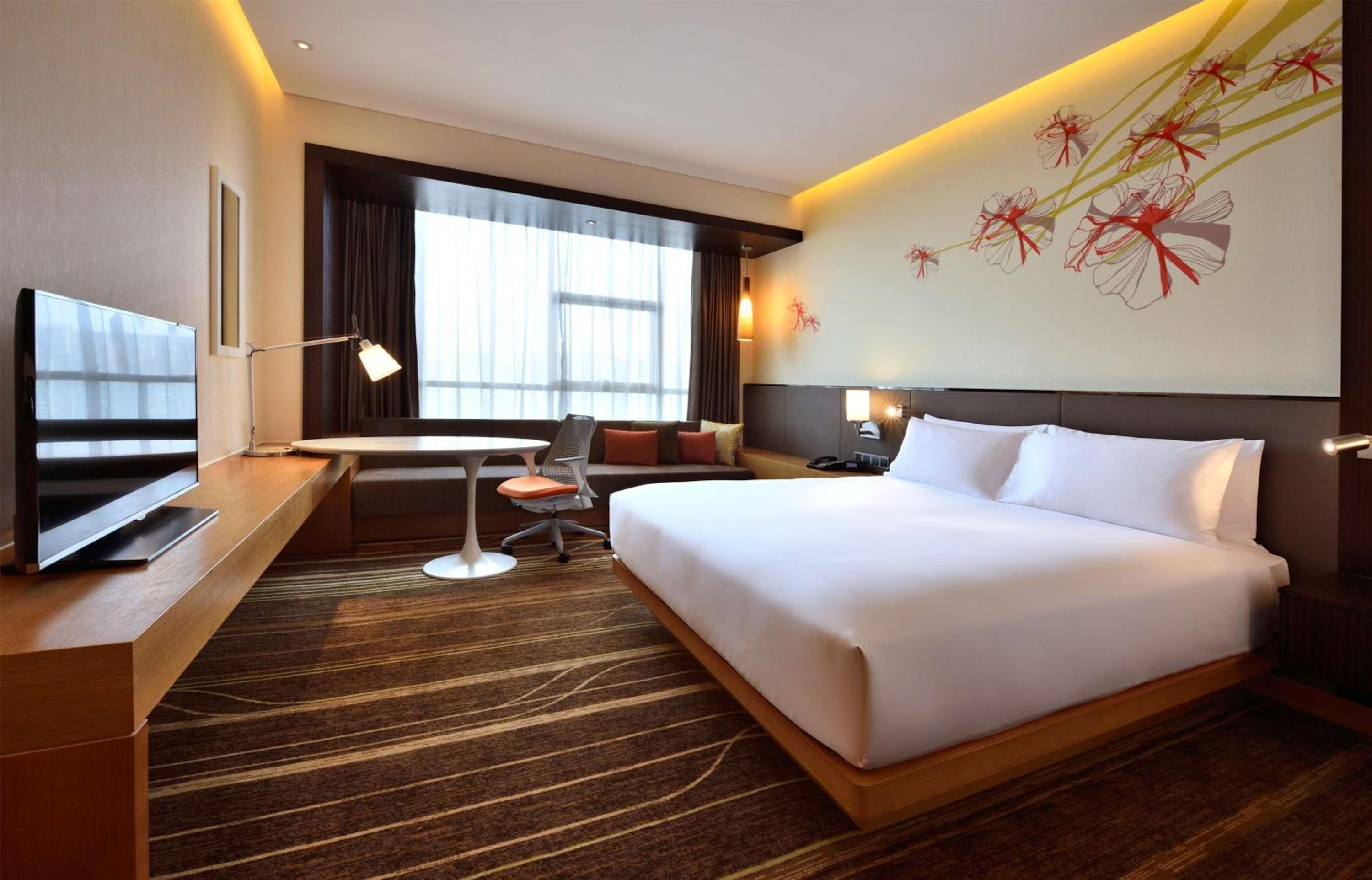 King Room - Mobility Accessible  photo 2