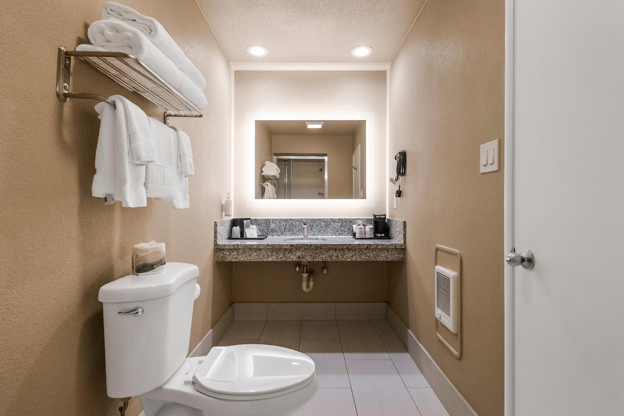 Double Room - Disability Access - Photo 4