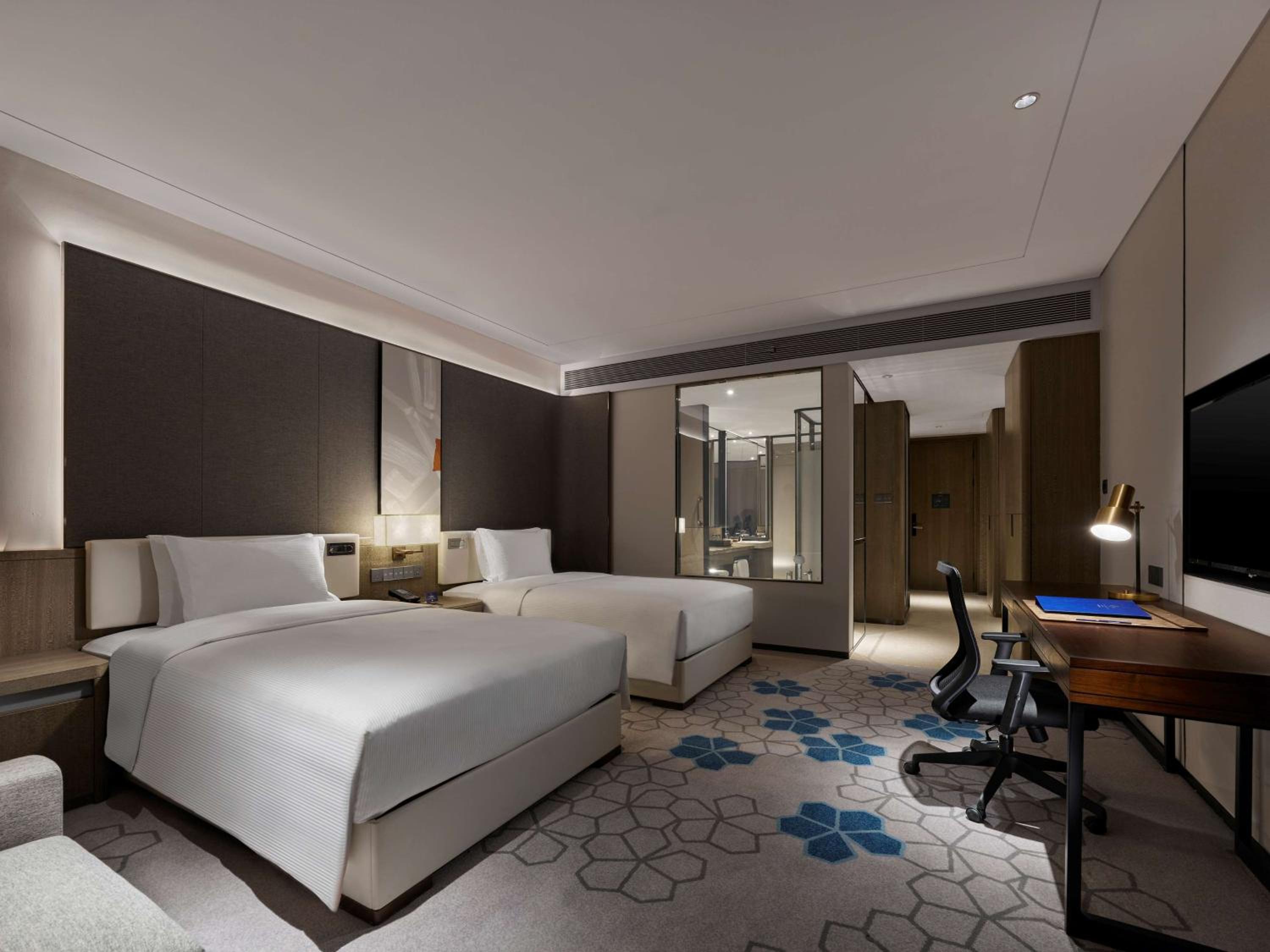 Executive Twin Room - Photo 1
