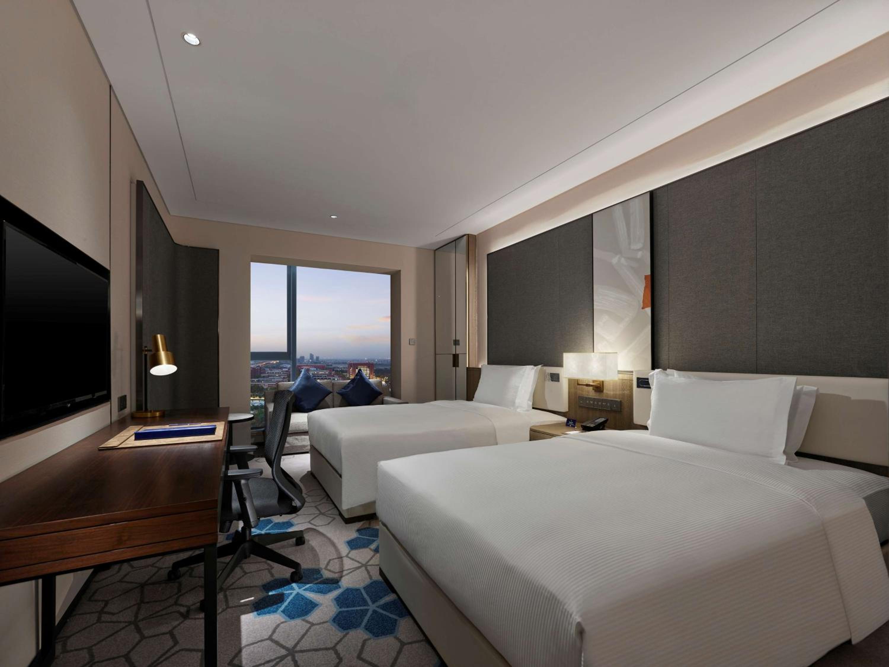 Executive Twin Room - Photo 2
