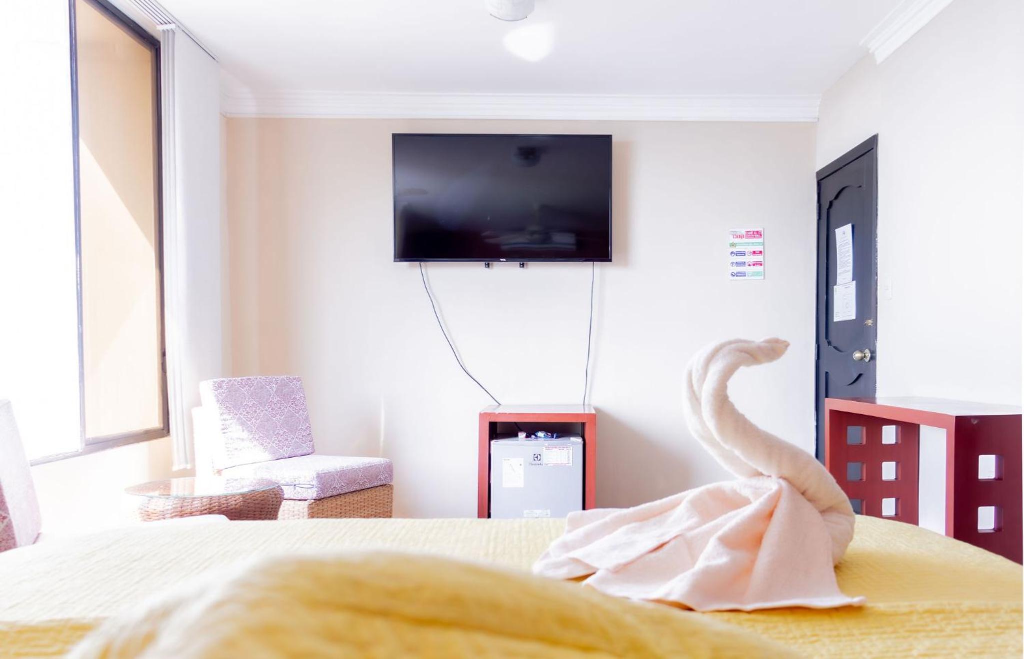 Deluxe Double Room with Extra Bed photo 2