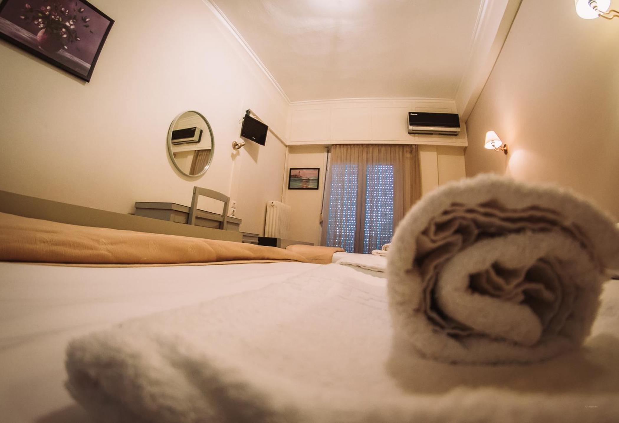 Double or Twin Room photo 3