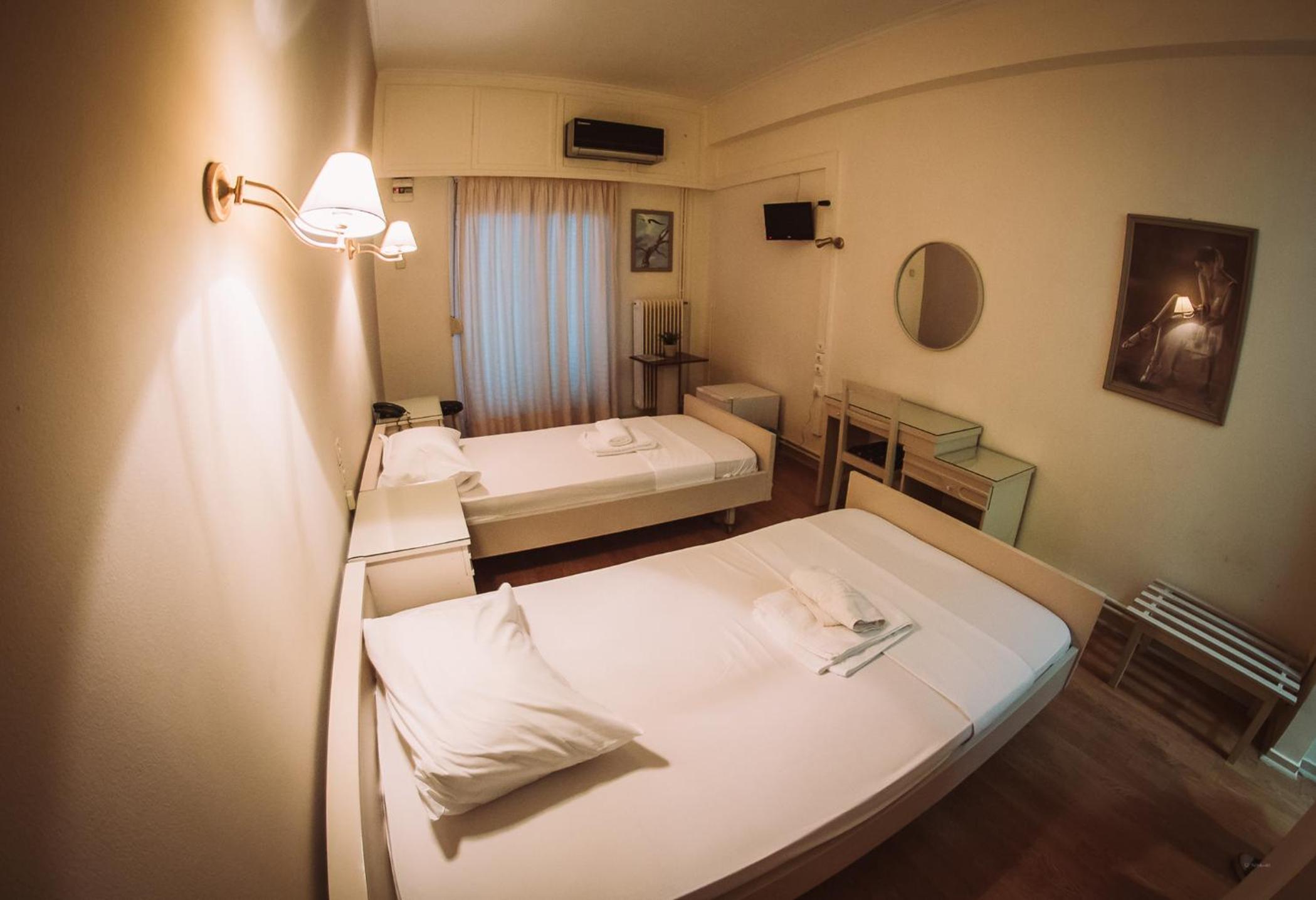 Double or Twin Room photo 2