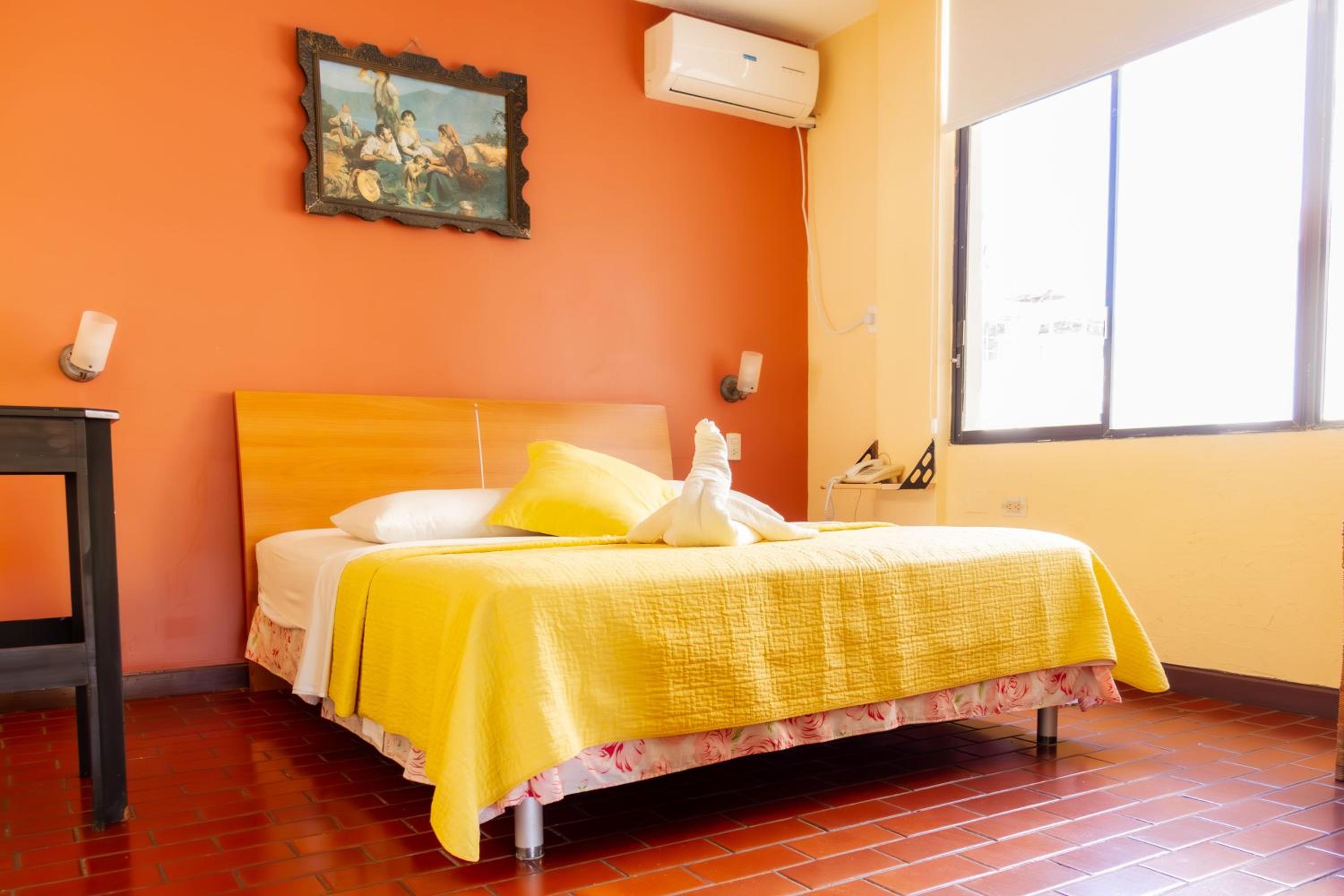 Deluxe Queen Room