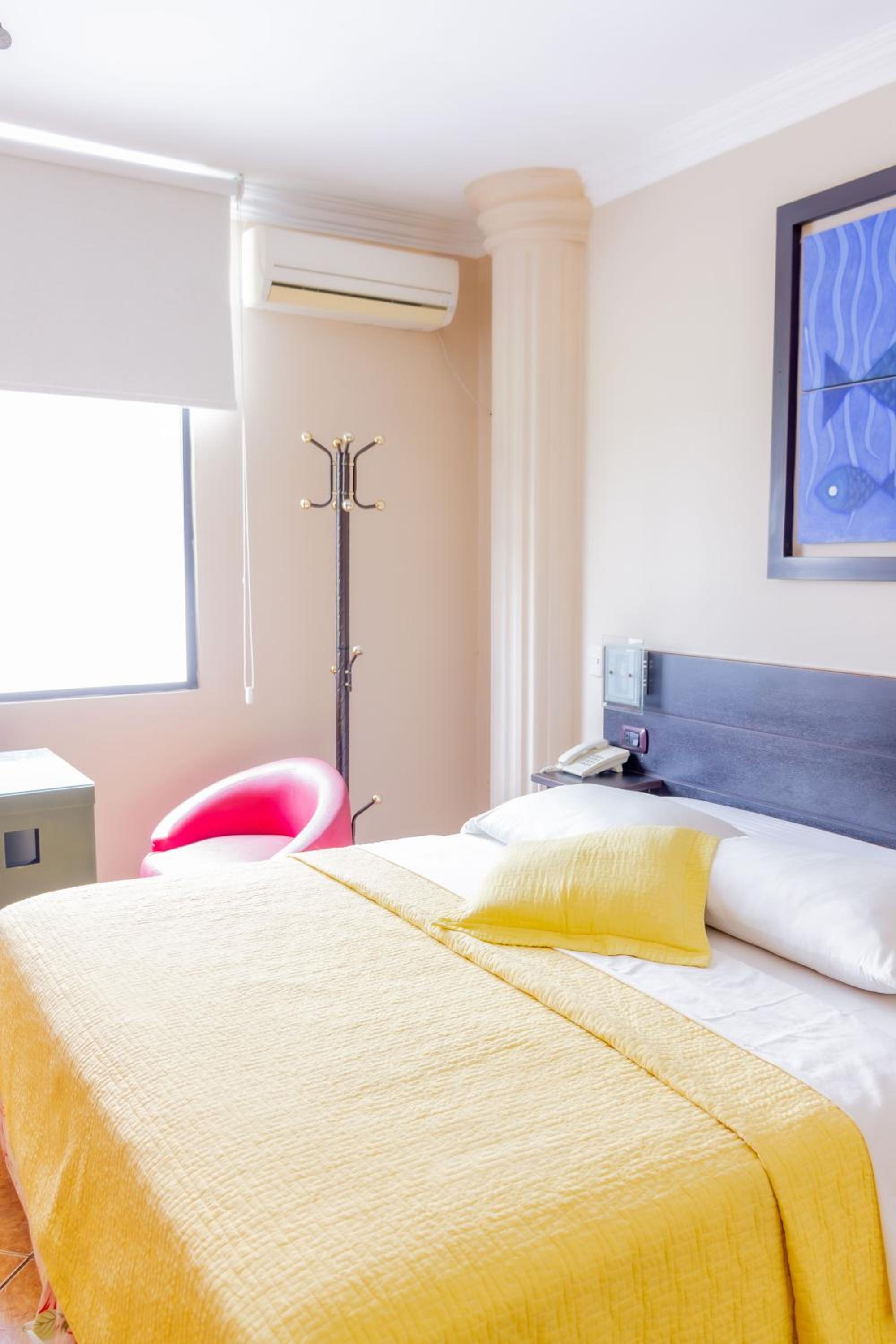 Large Double Room photo 1