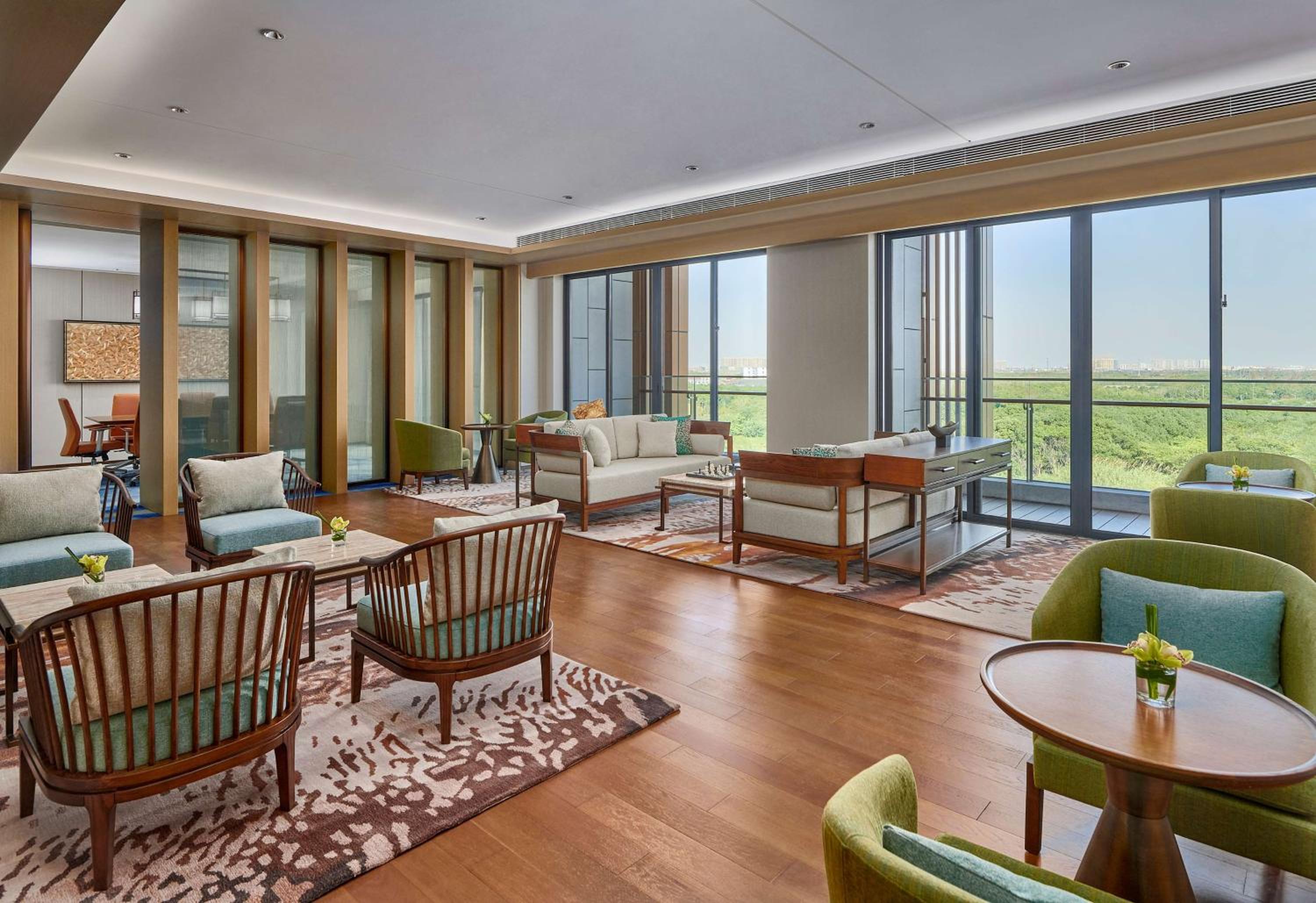 Executive Twin Room - Lounge Access