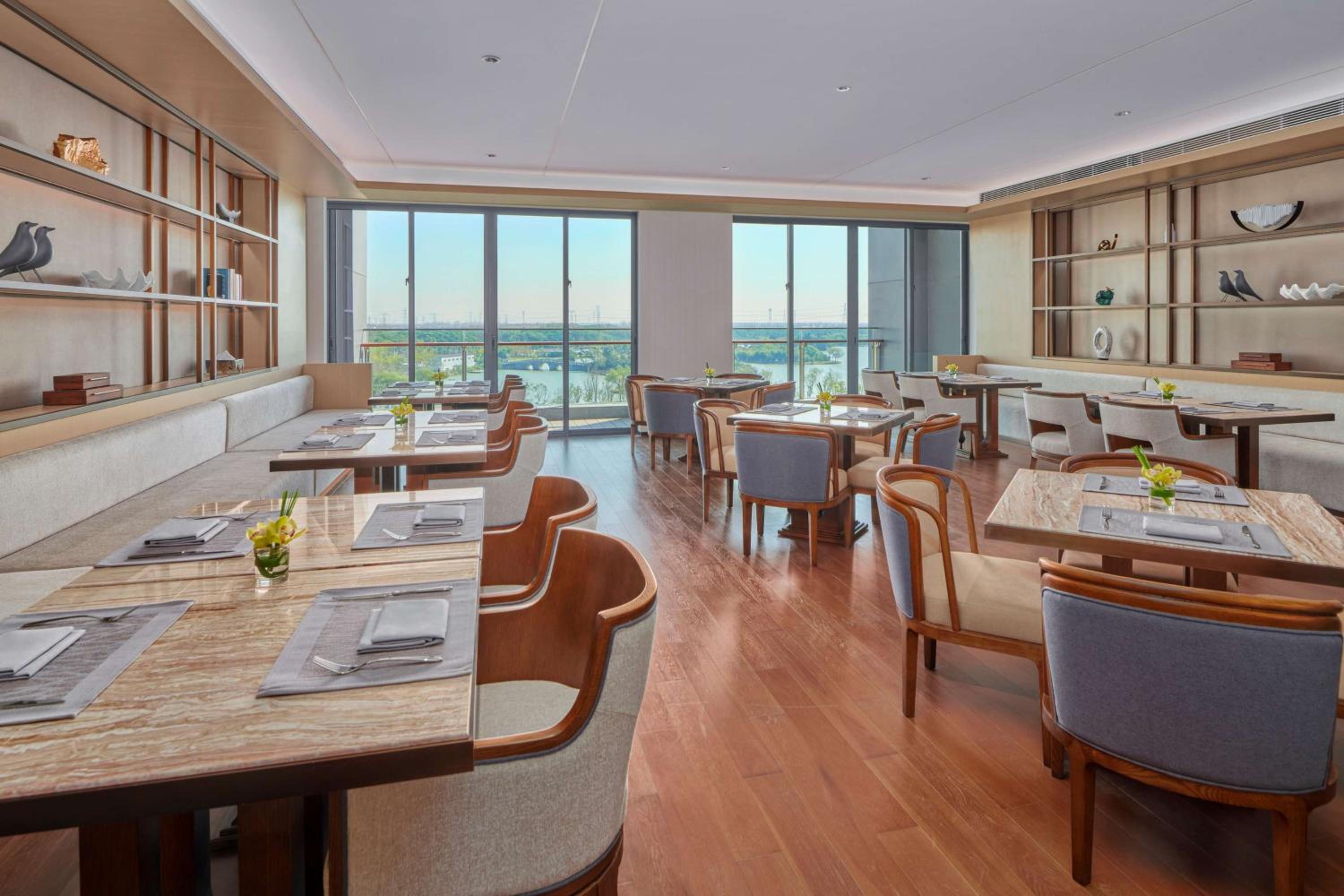 Executive Twin Room - Lounge Access