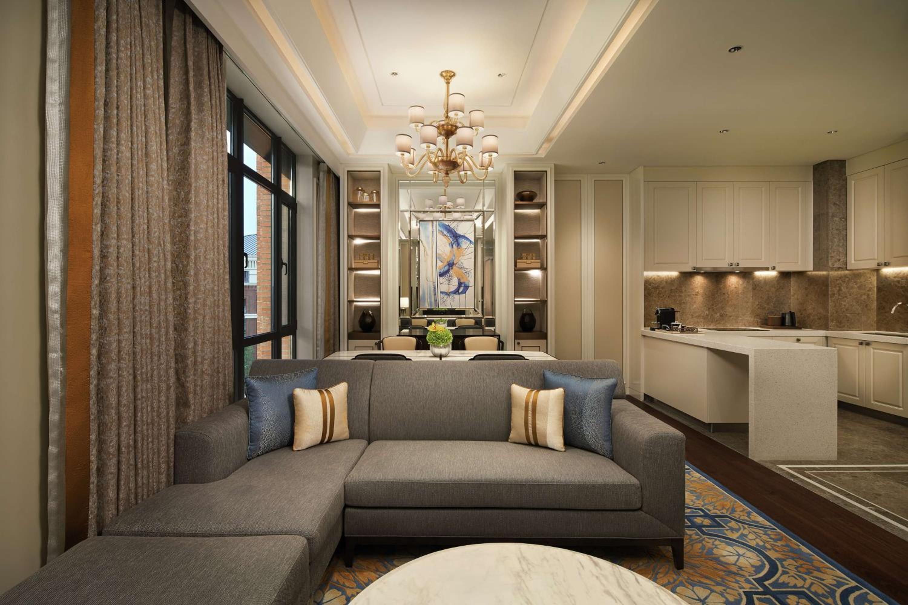 One-Bedroom King Residence - Photo 5