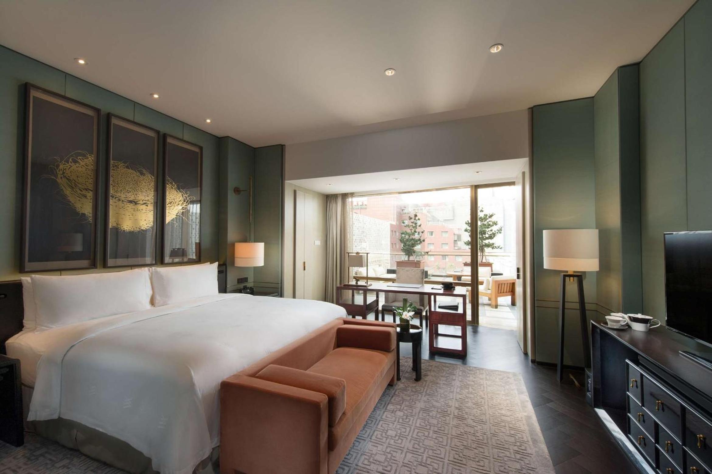 Premier King Room with Terrace