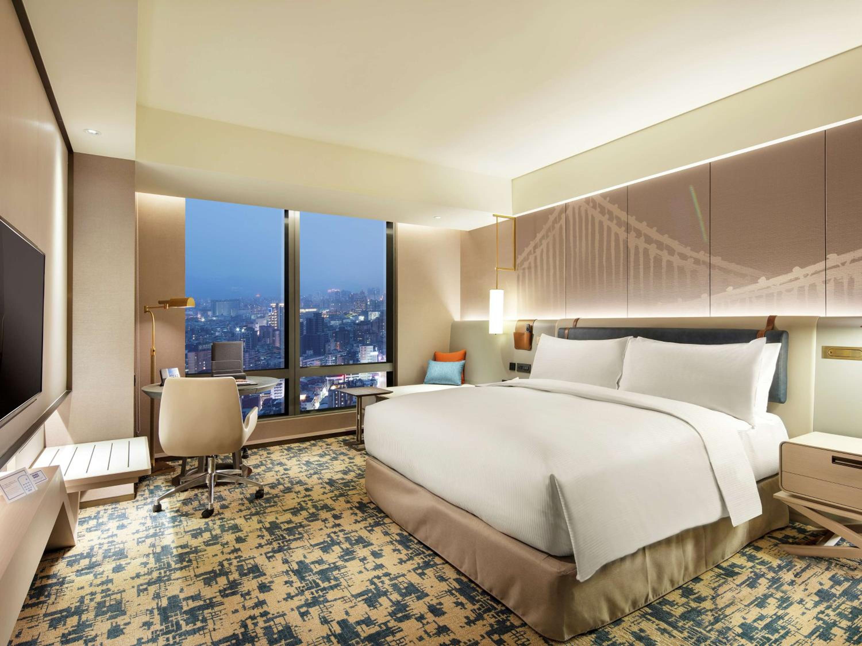 Executive King Room - Lounge Access