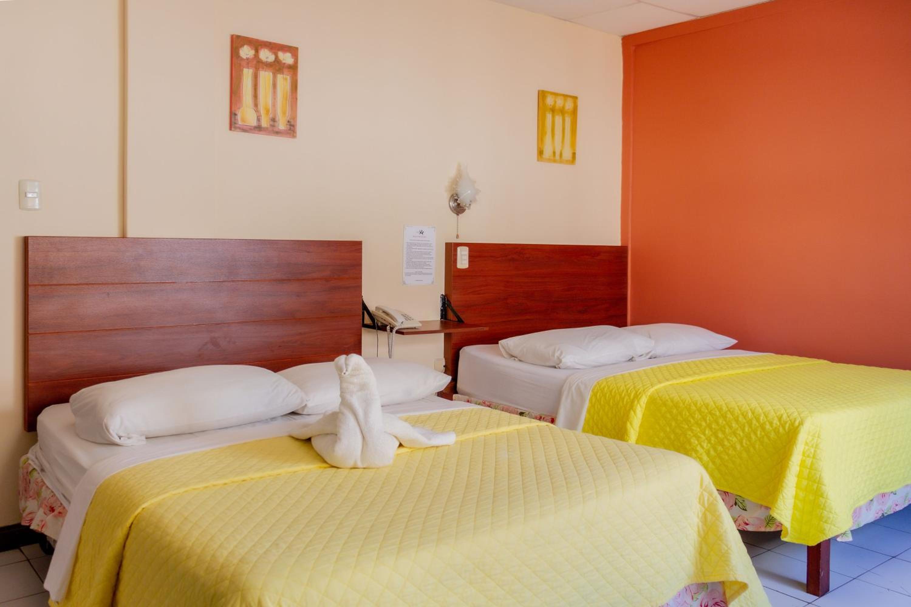 Double Room with Two Double Beds photo 1