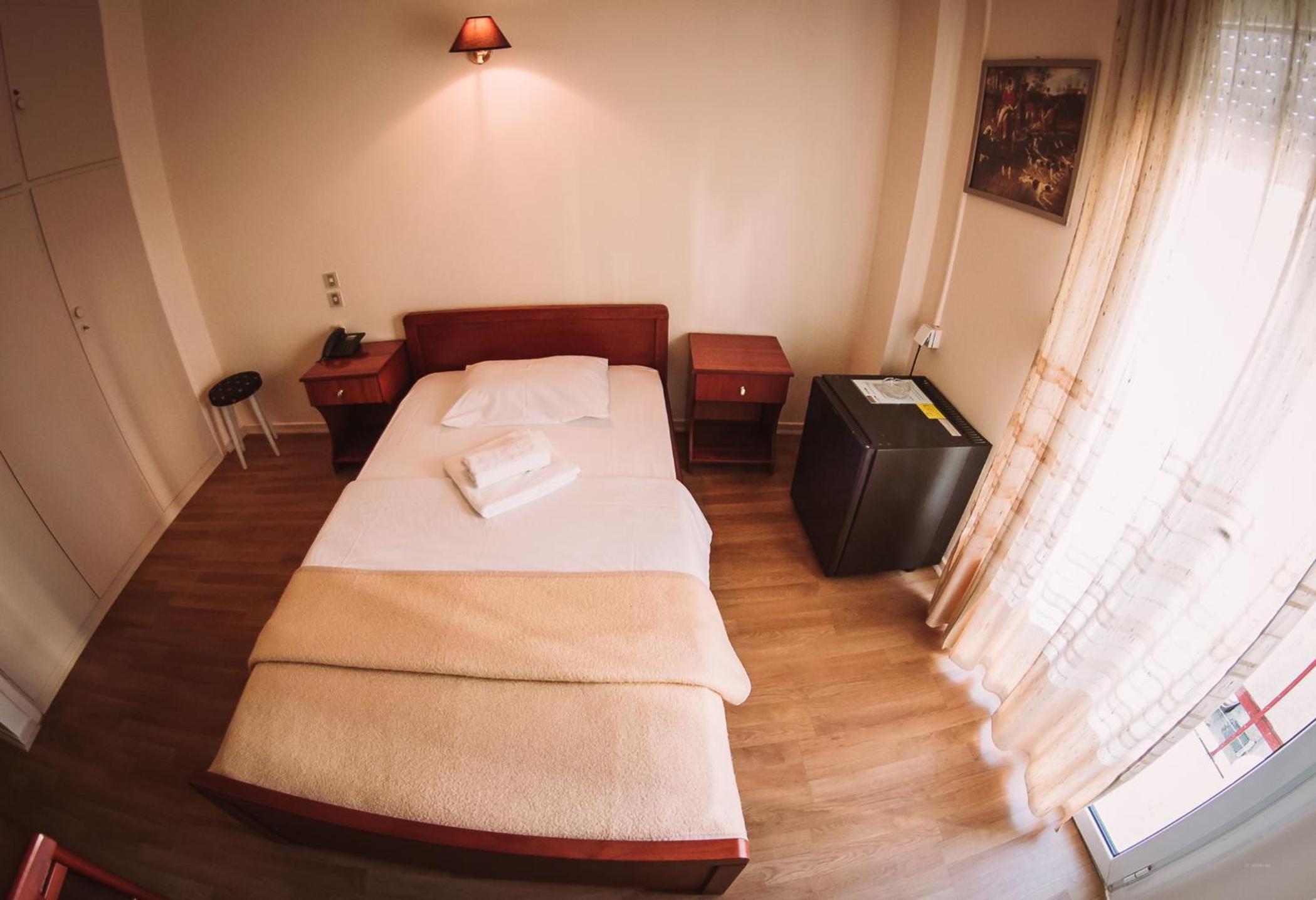 Single Room photo 2