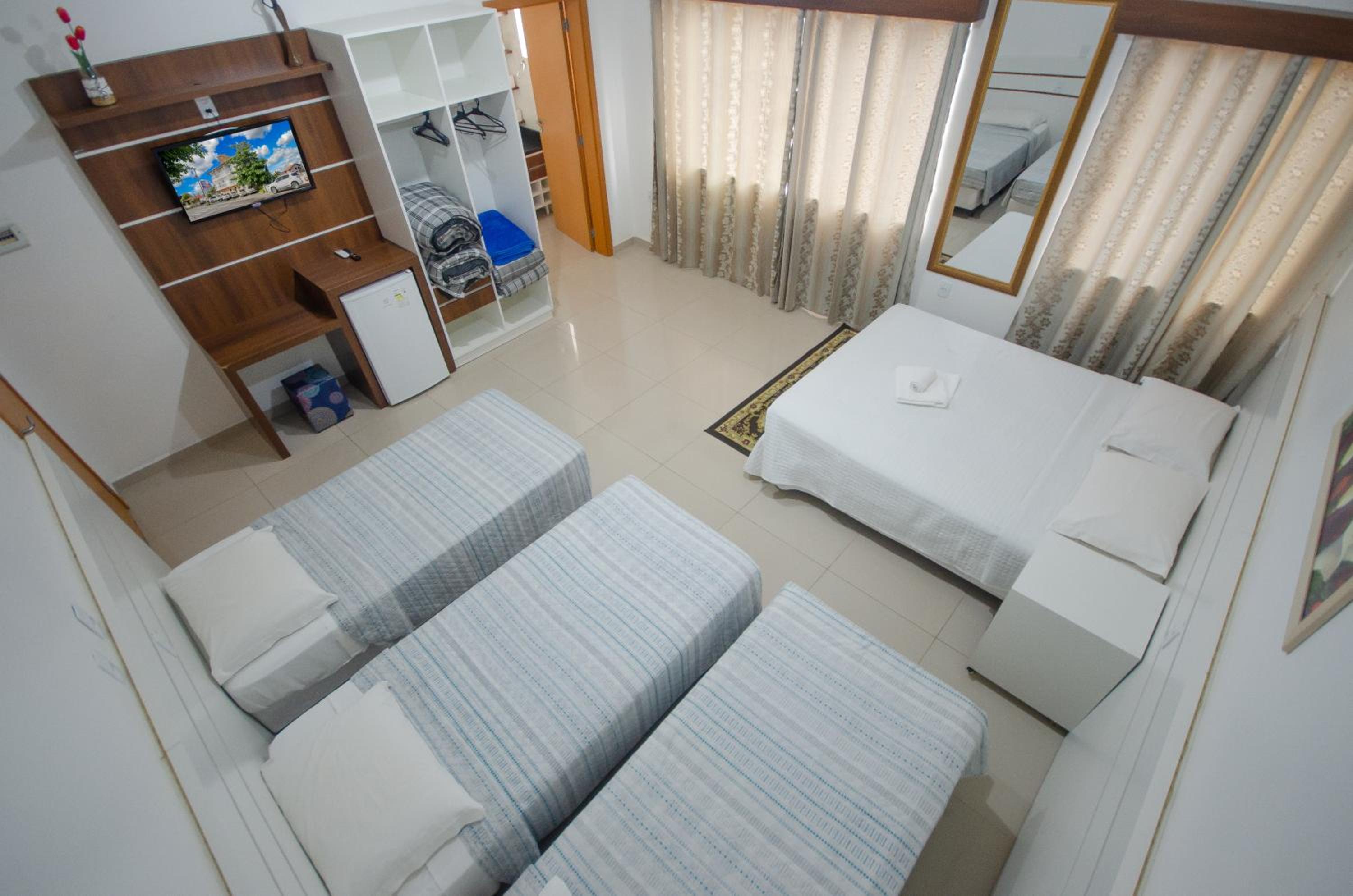 Deluxe Family Room photo 3