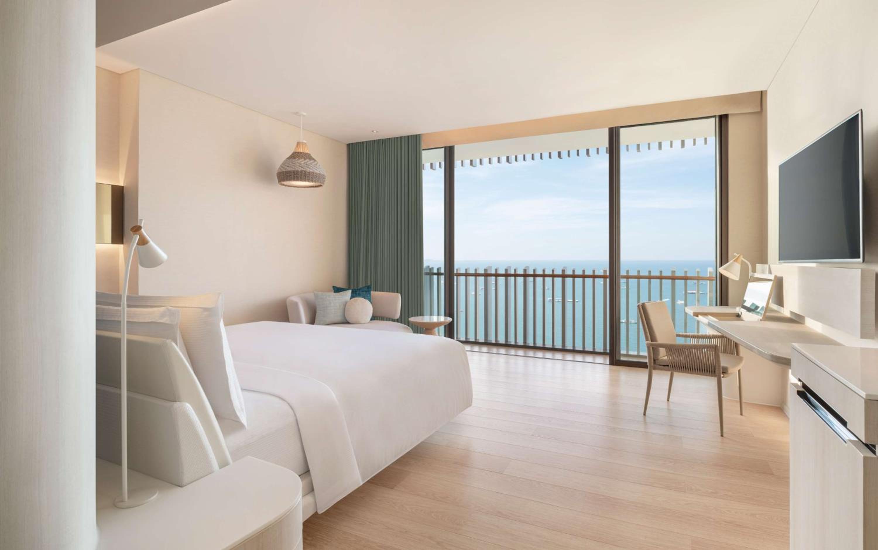 Executive King Room - Ocean Front