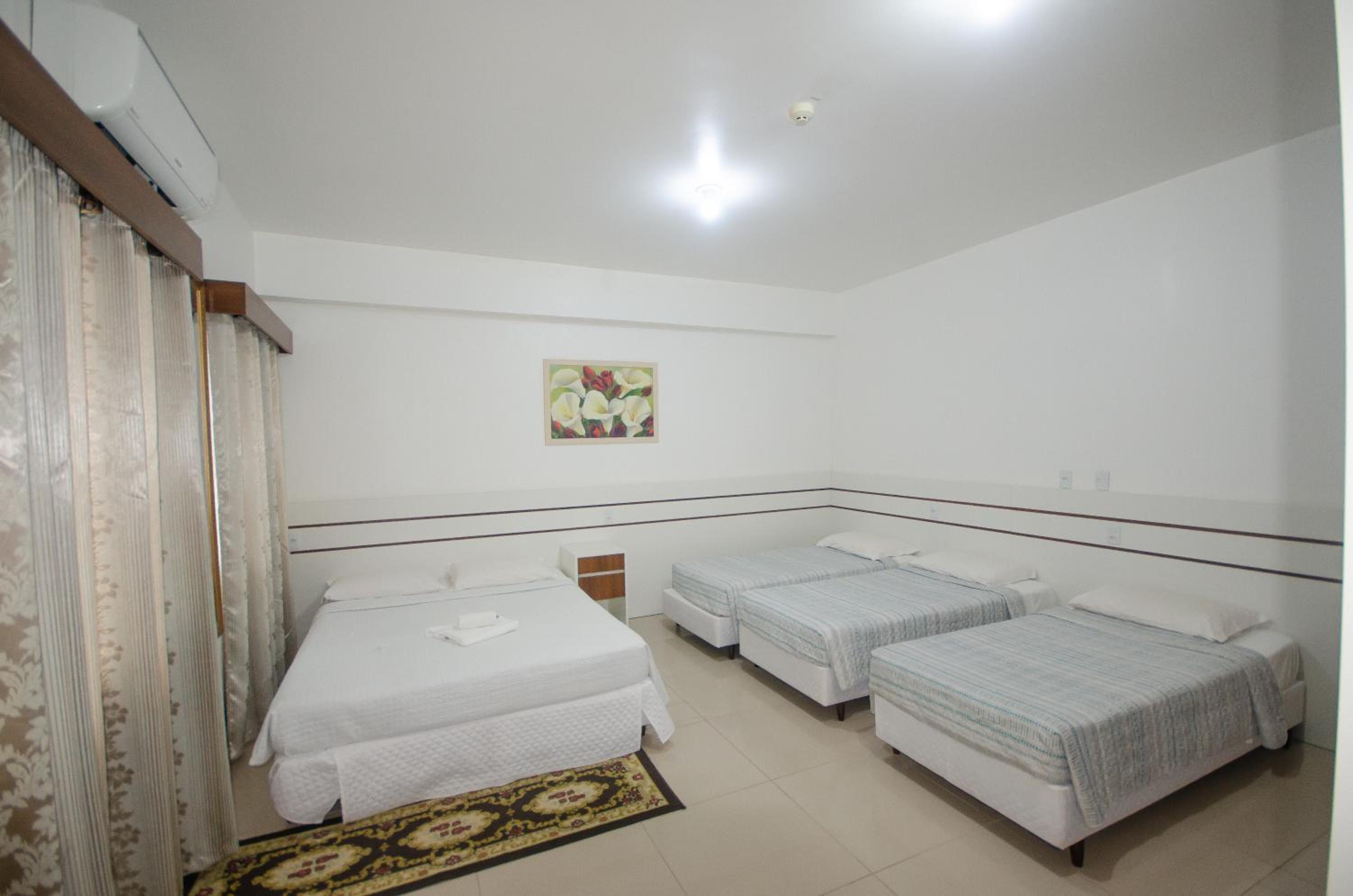 Deluxe Family Room photo 2