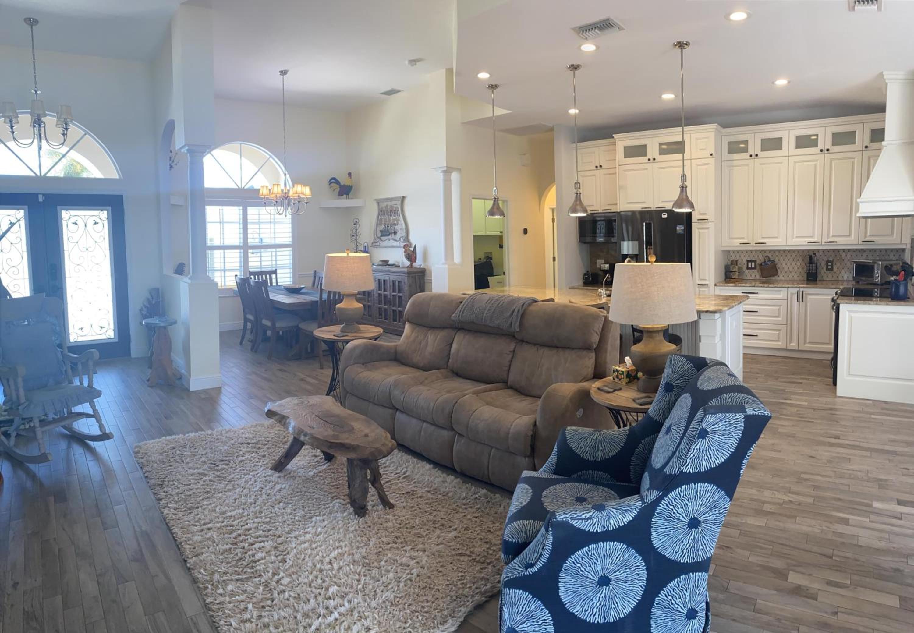 Three-Bedroom Villa photo 2
