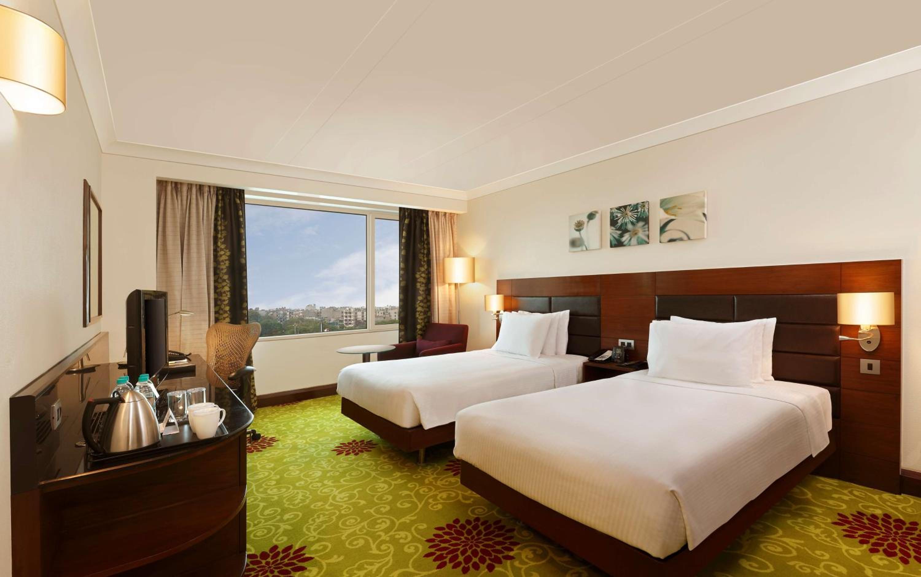 Twin Room - Photo 3