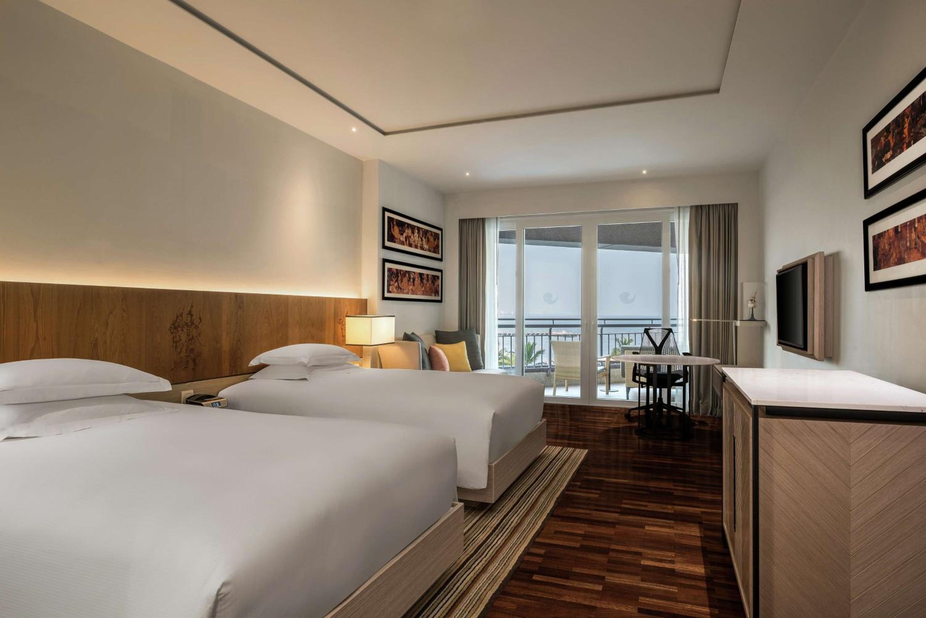 Premium Plus Twin Room with Ocean View - Photo 4
