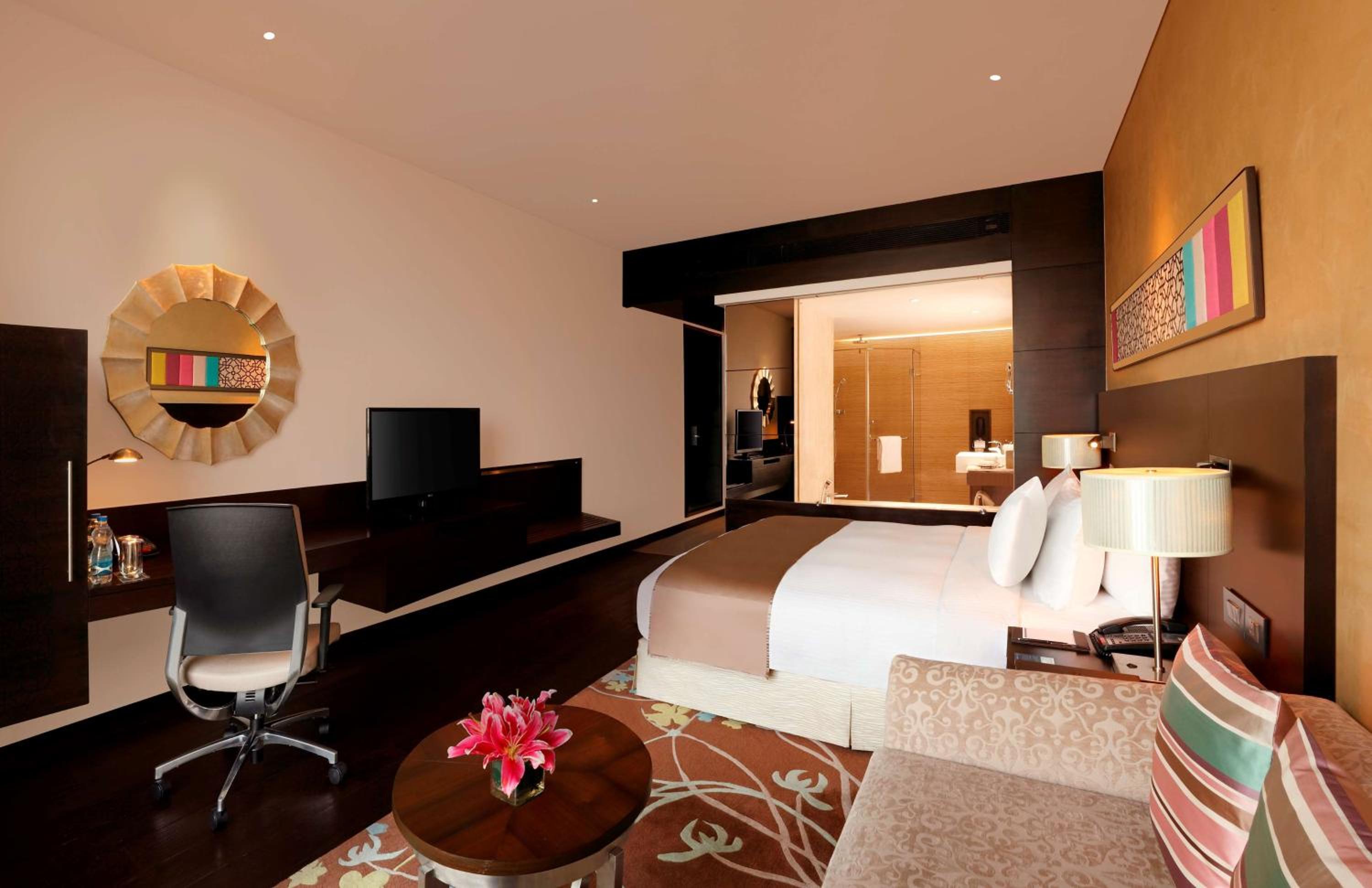 Deluxe Twin Room with Terrace and Lounge Access
