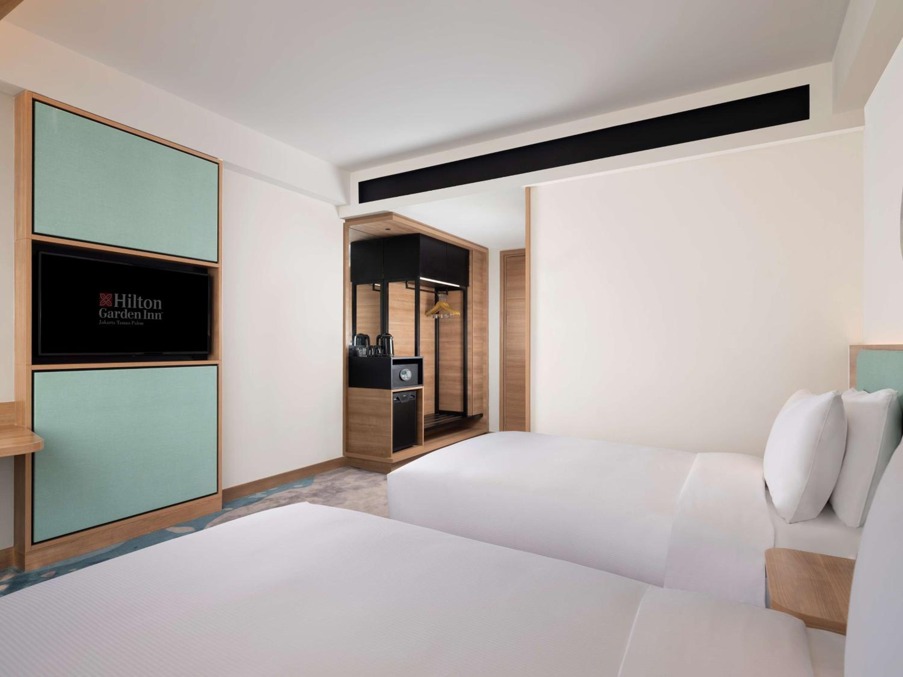 Twin Room - Photo 2