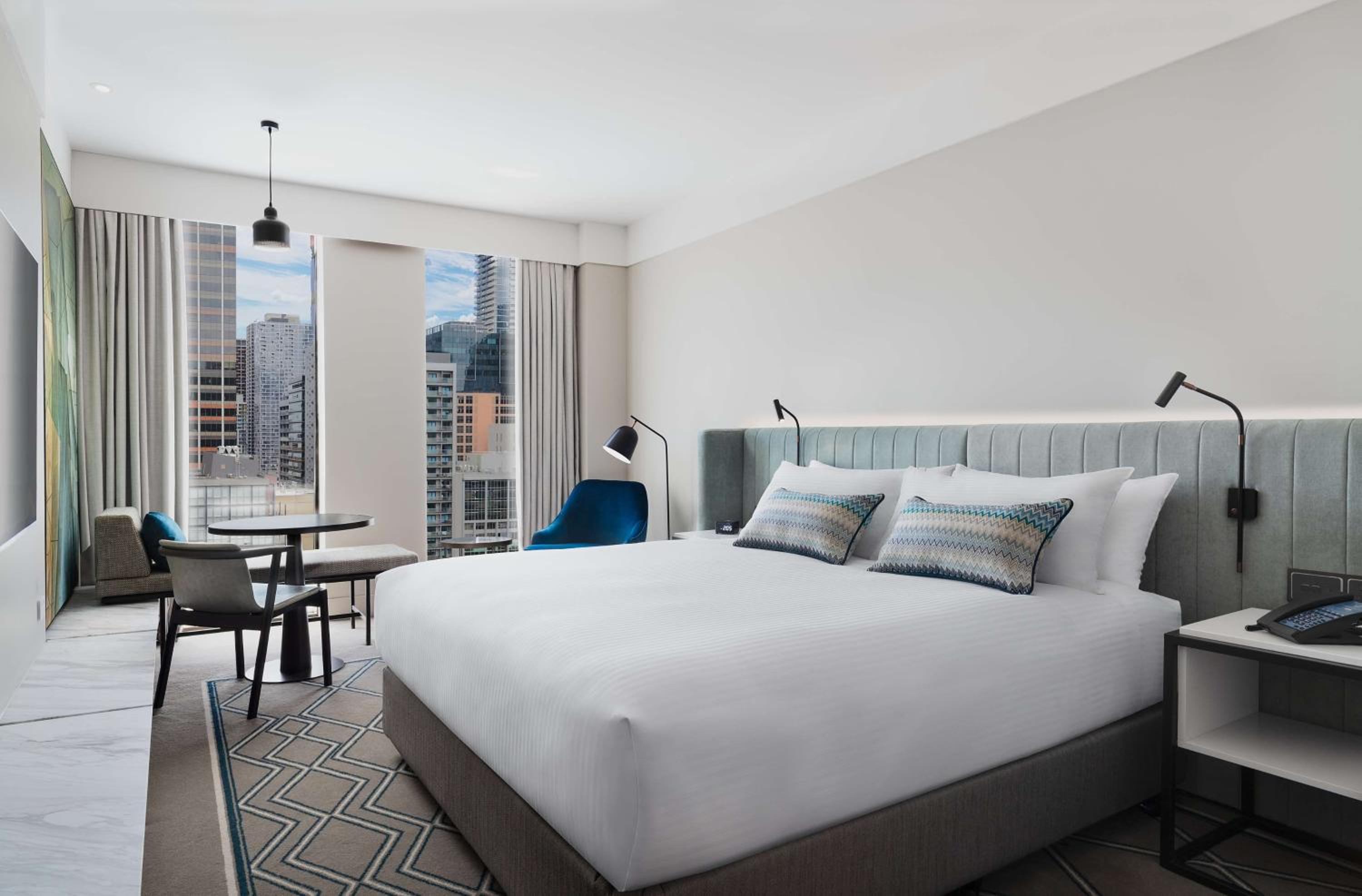 Deluxe King Room with View