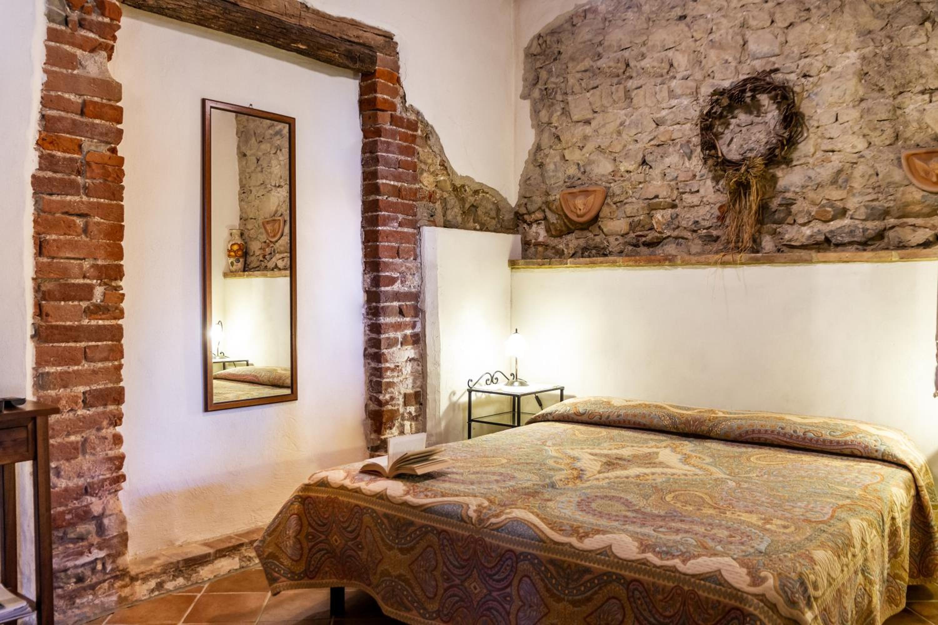 Two-Bedroom Deluxe Apartment with Garden View photo 1