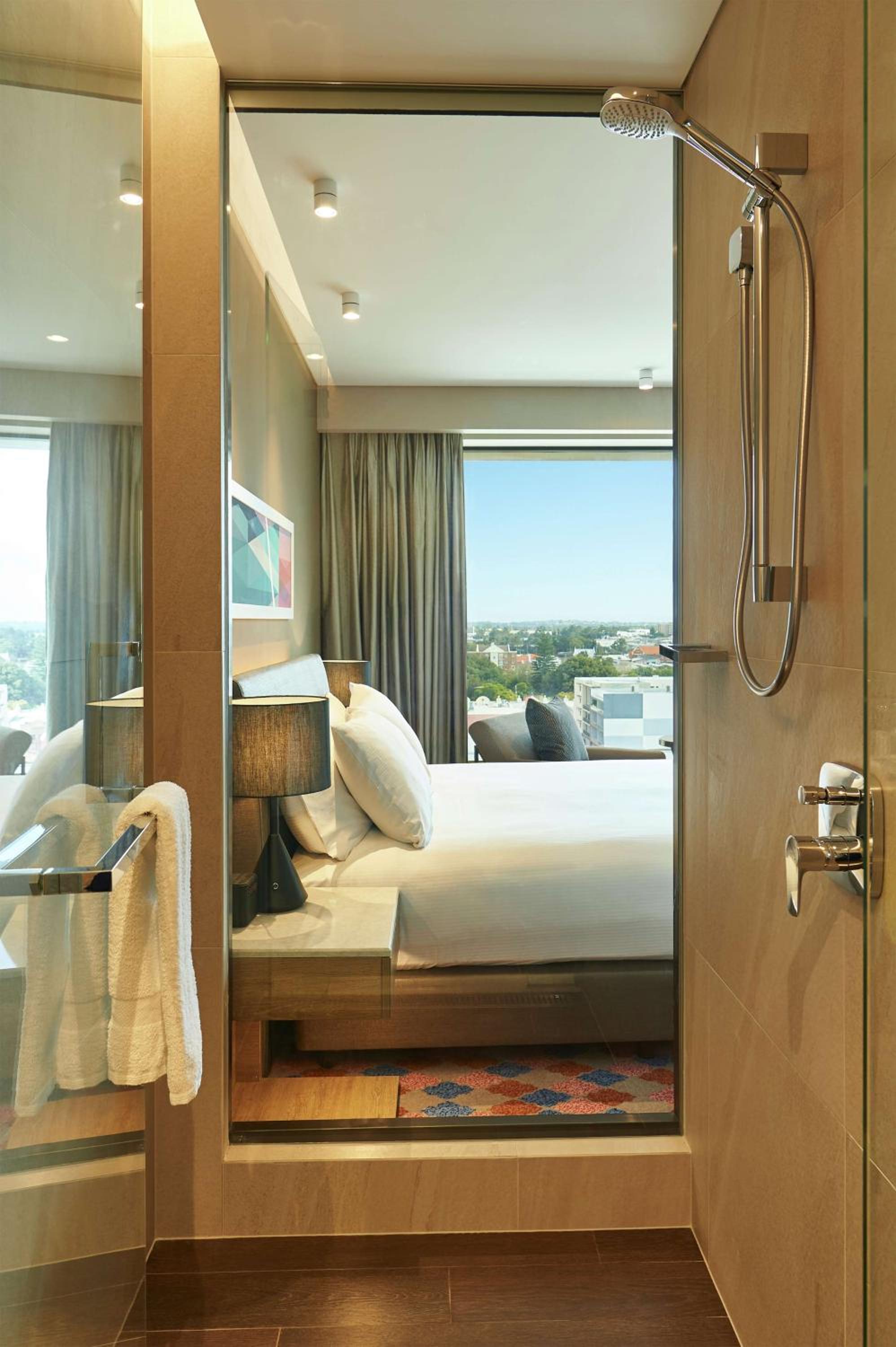 Deluxe King Room with Panoramic View - High Floor
