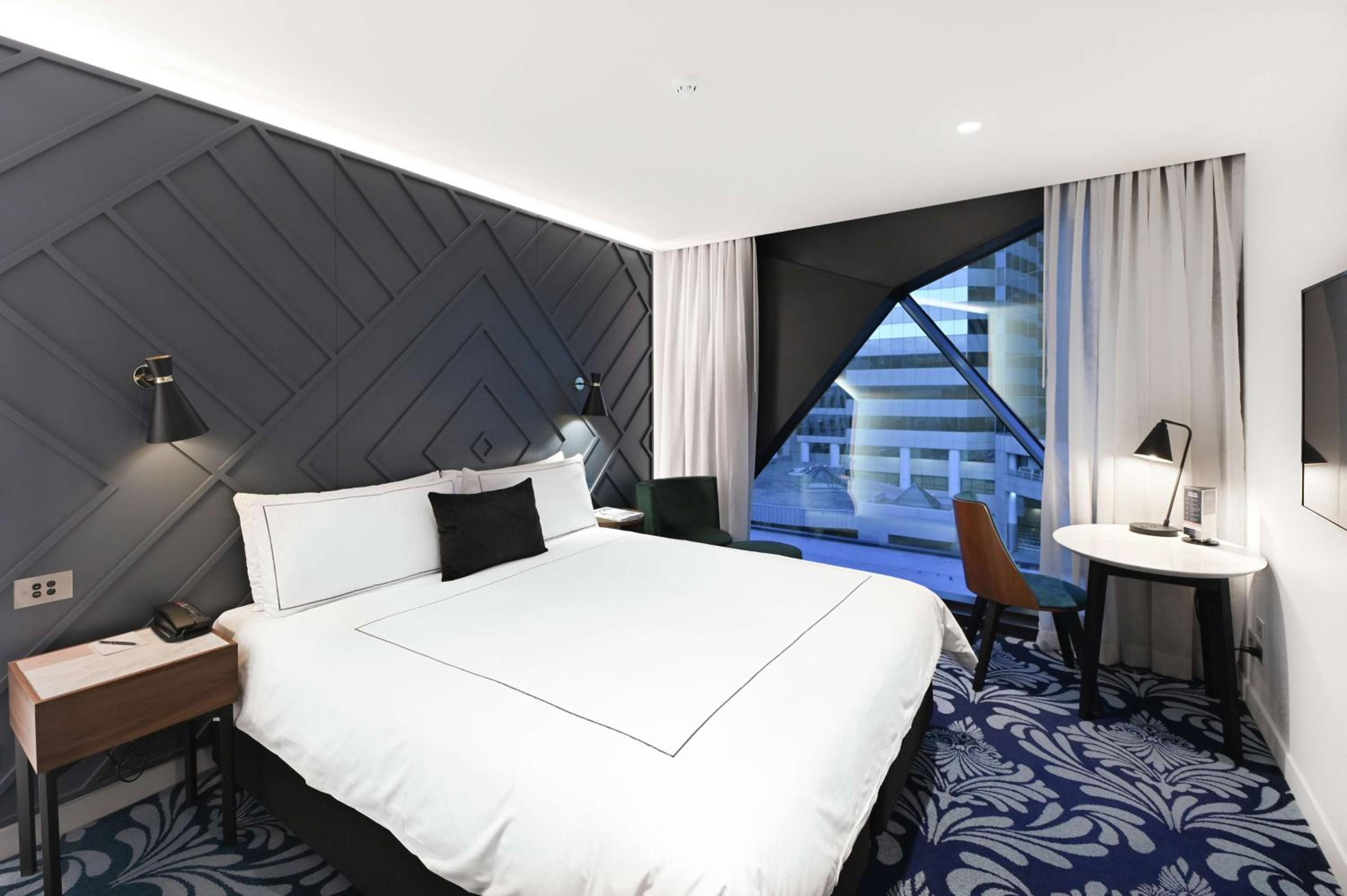 King Banksia Deluxe Room (Level 2-4)