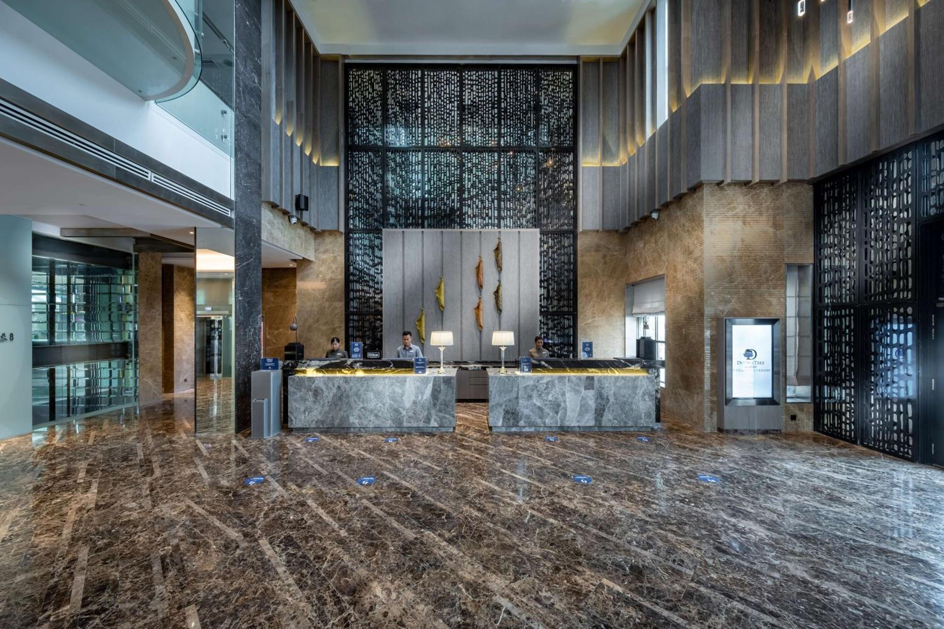 King Room - Mobility Accessible - Photo 3