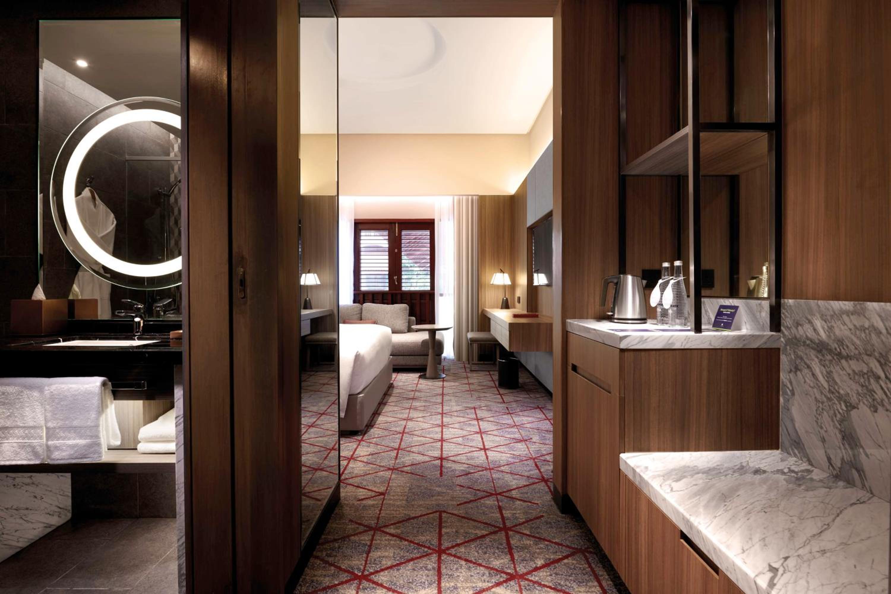 King Guest Room - Photo 3