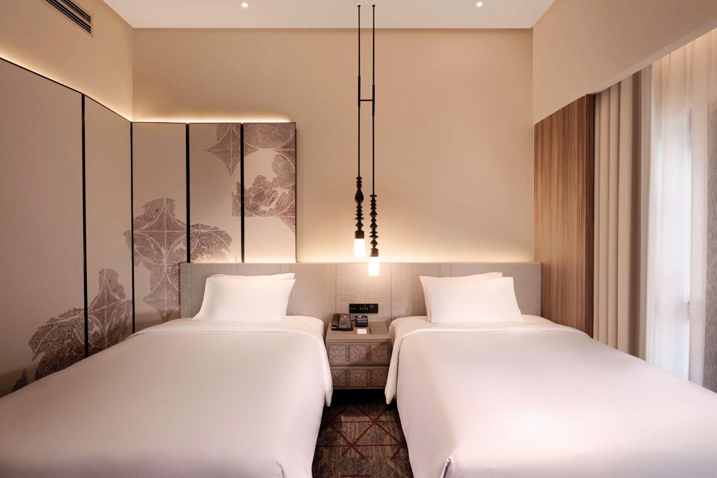 Twin Room - Photo 3