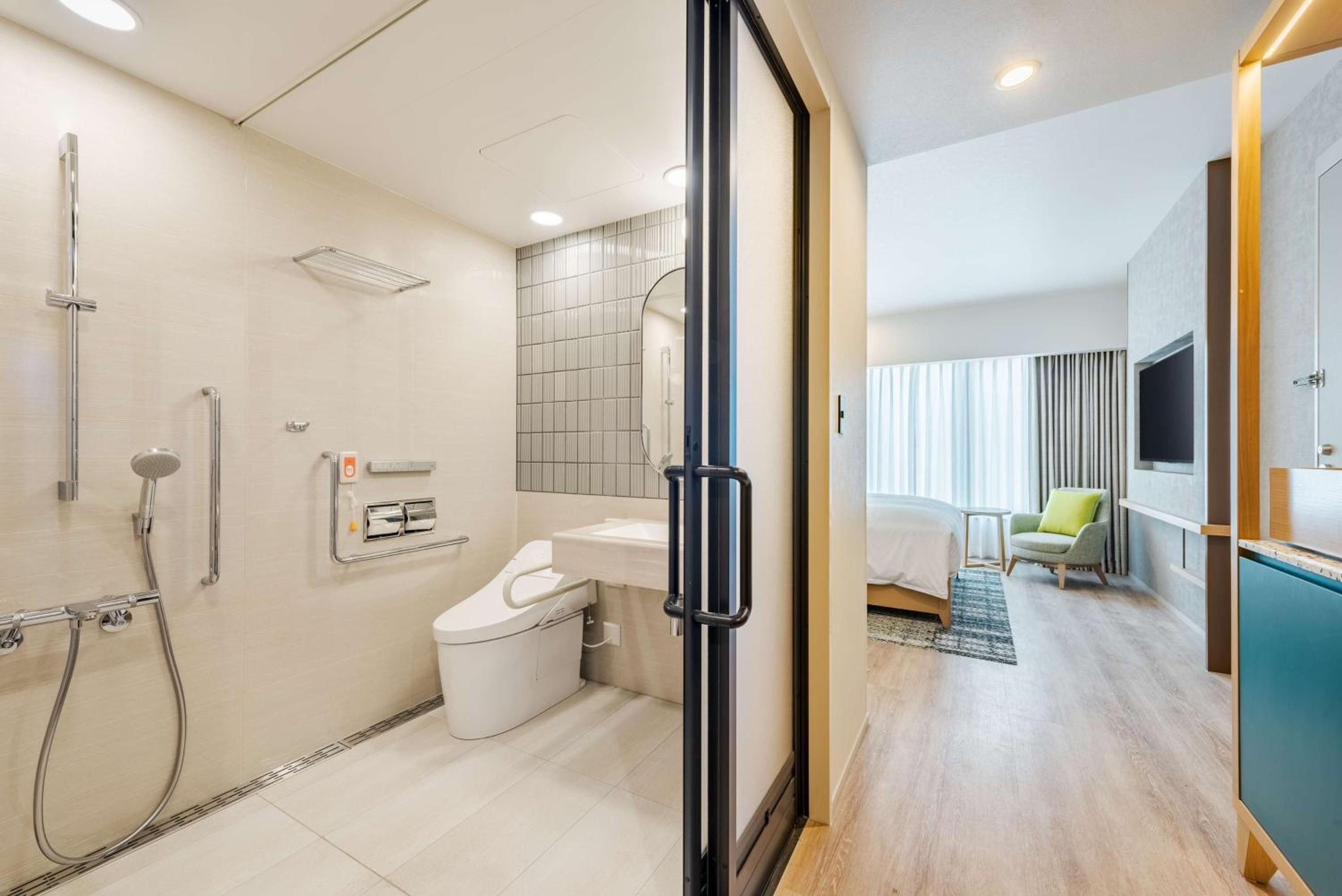 Queen Room - Accessible - Photo 5