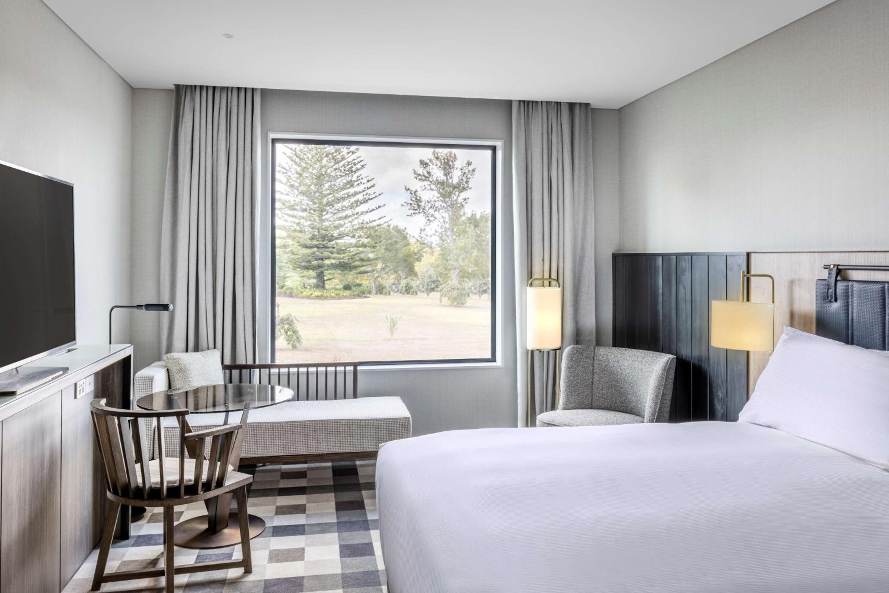 King Room with Garden View - Photo 1