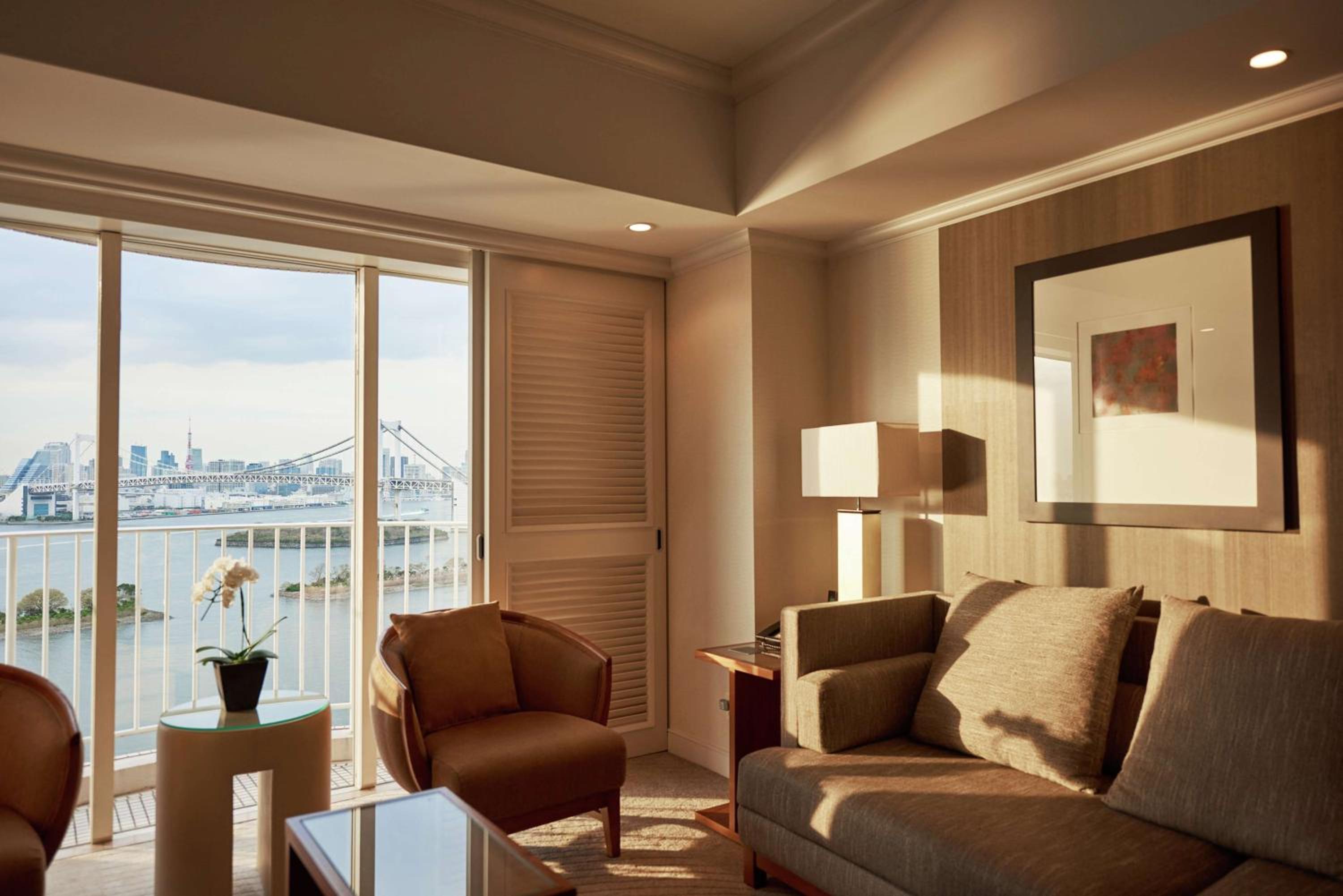 One-Bedroom Twin Suite - Photo 6