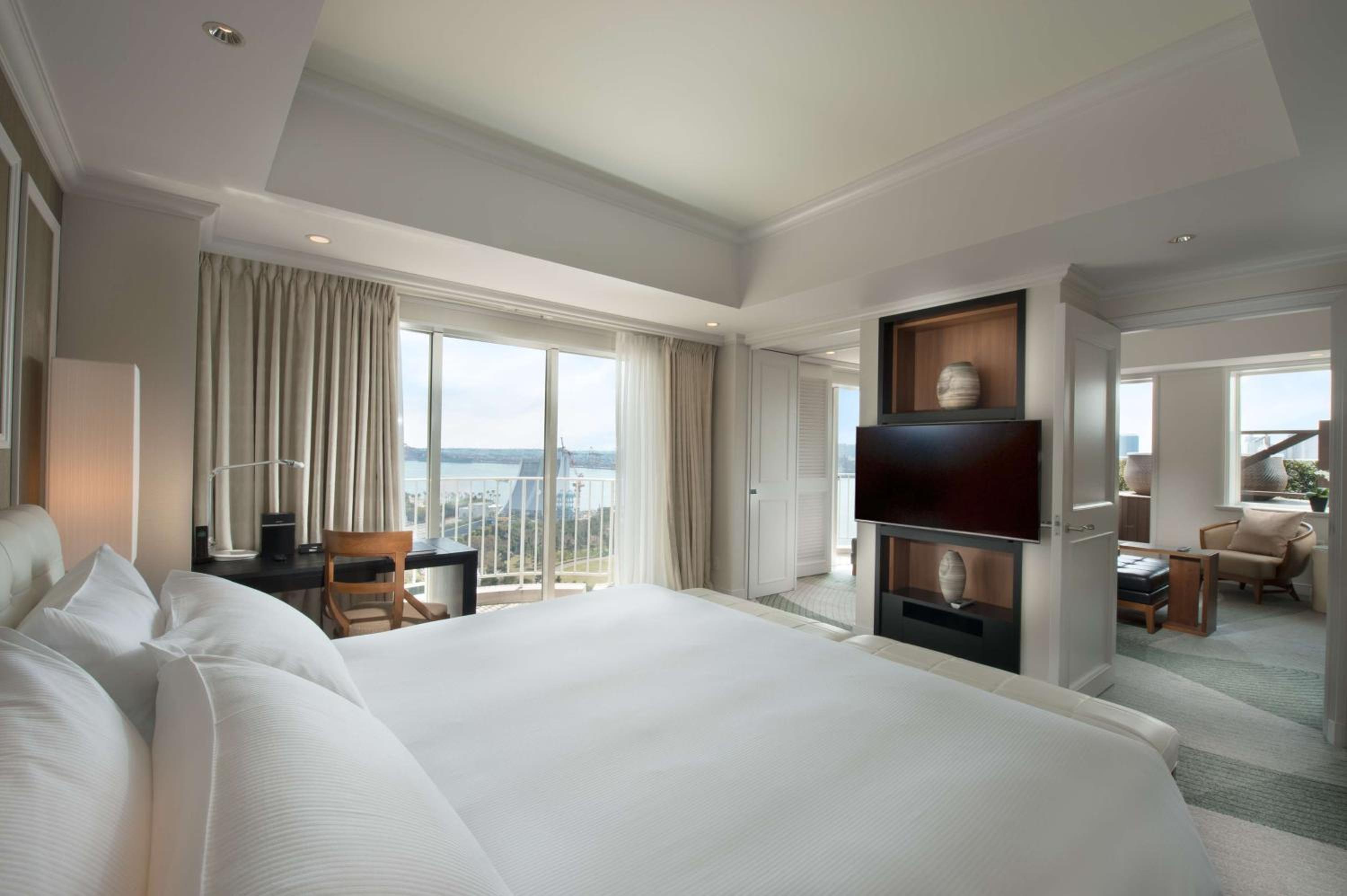 King Terrace Suite - Non-Smoking - Photo 5