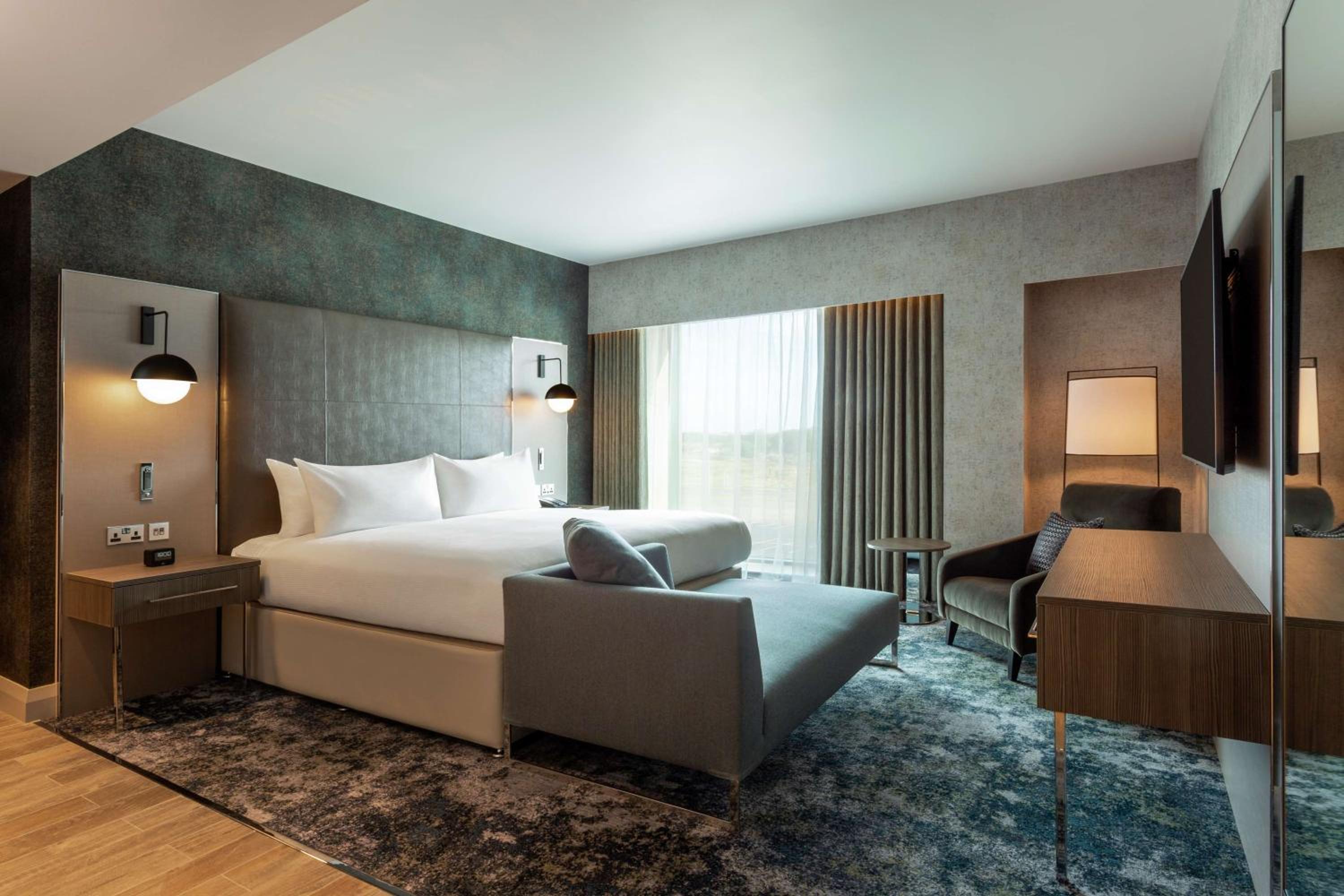 Junior King Suite - Lounge Access - Photo 5