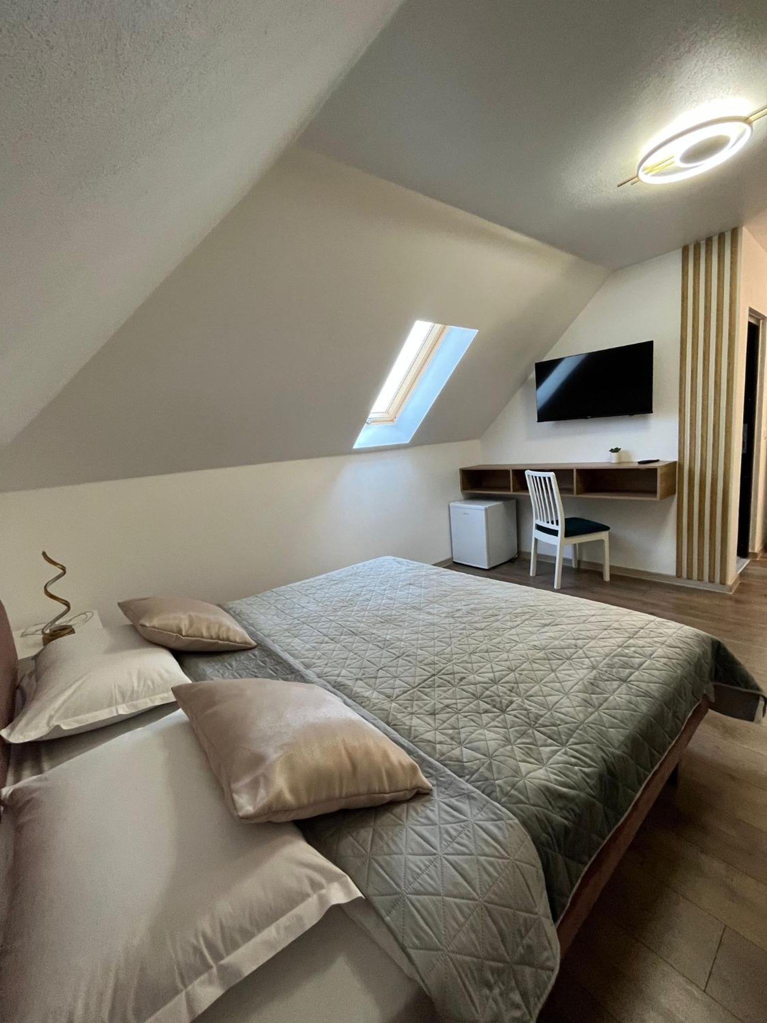 King Room With Mountain View photo 2