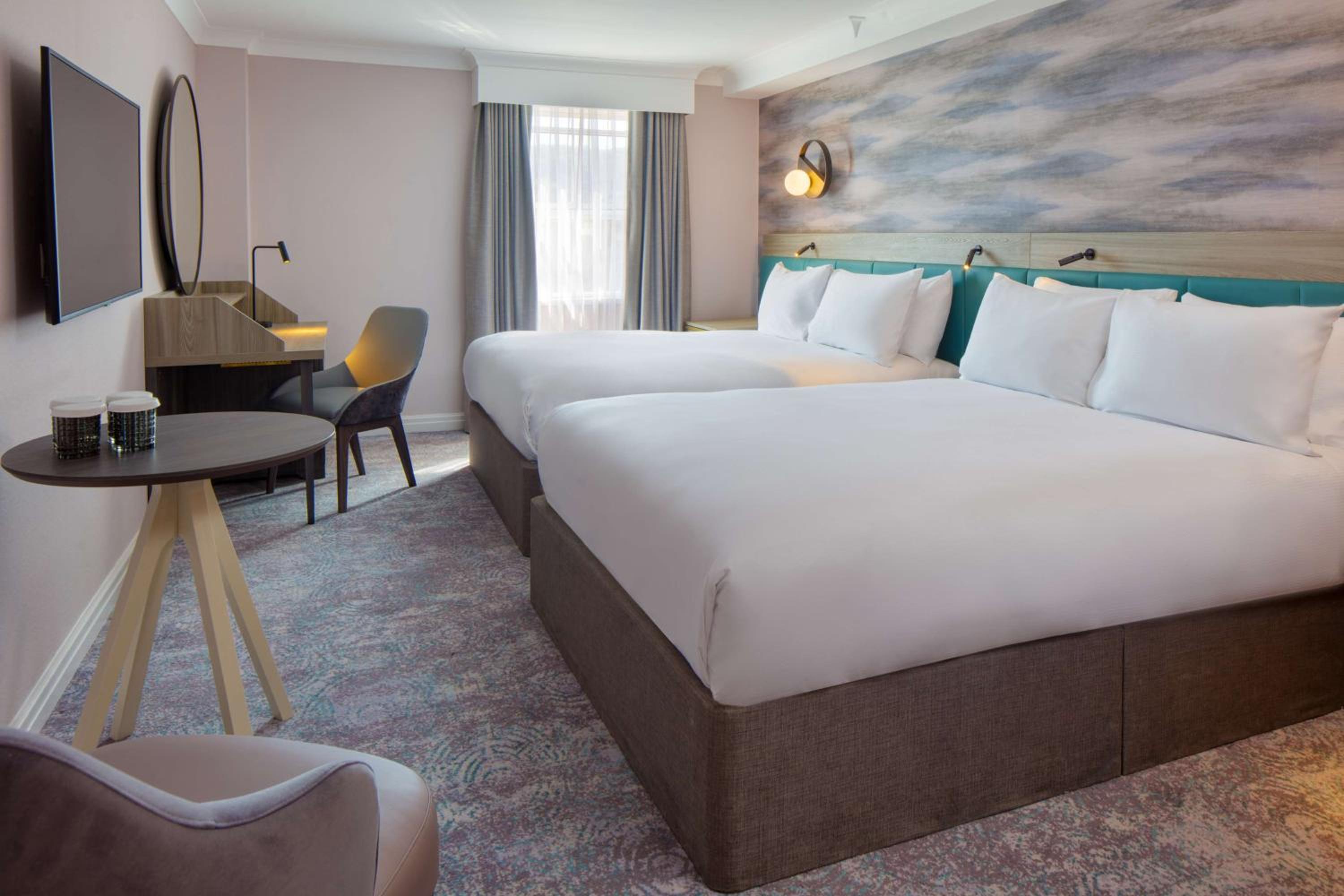 Superior Queen Room with Two Queen Beds - Photo 7
