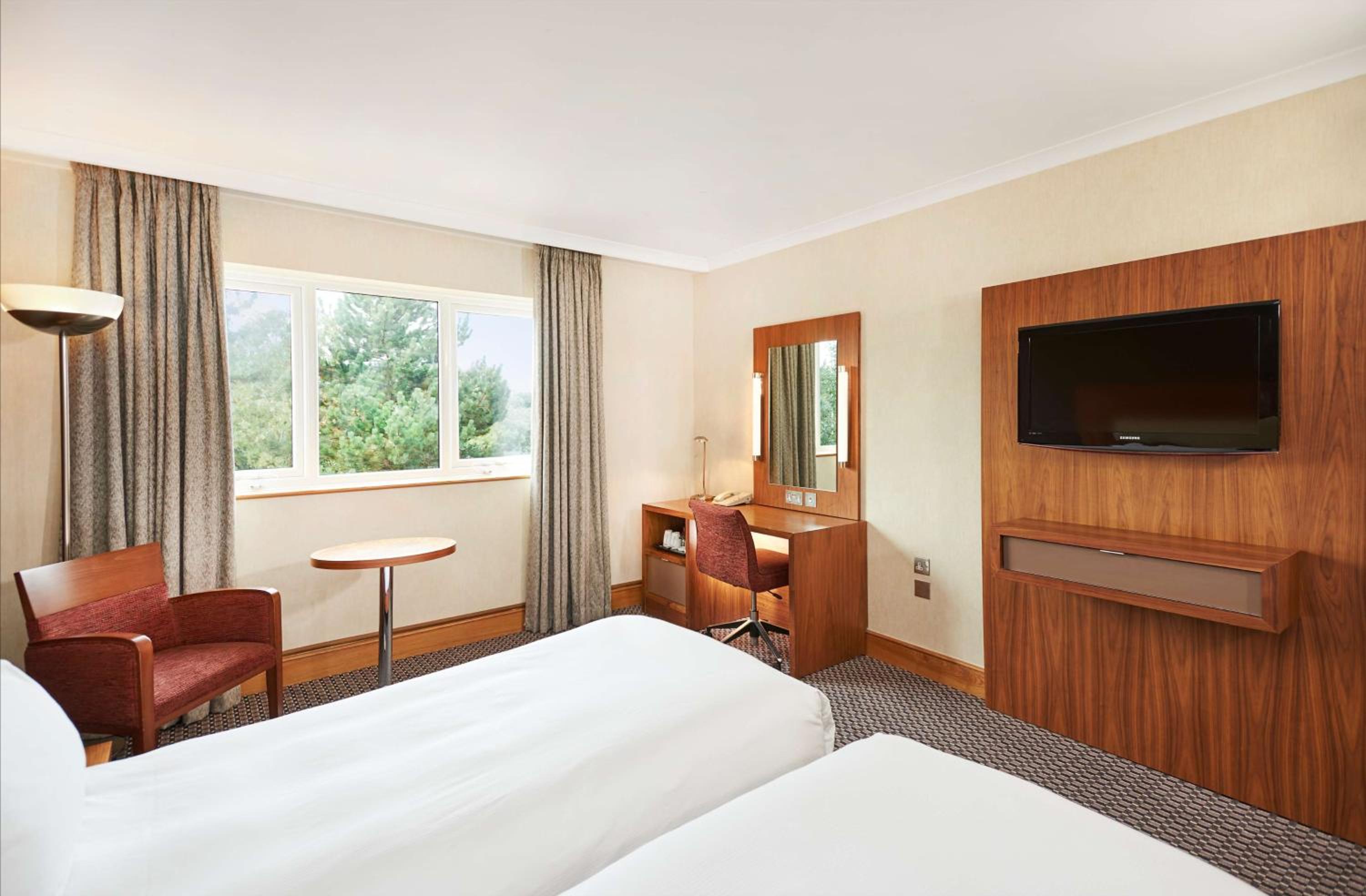 Twin Room - Photo 3