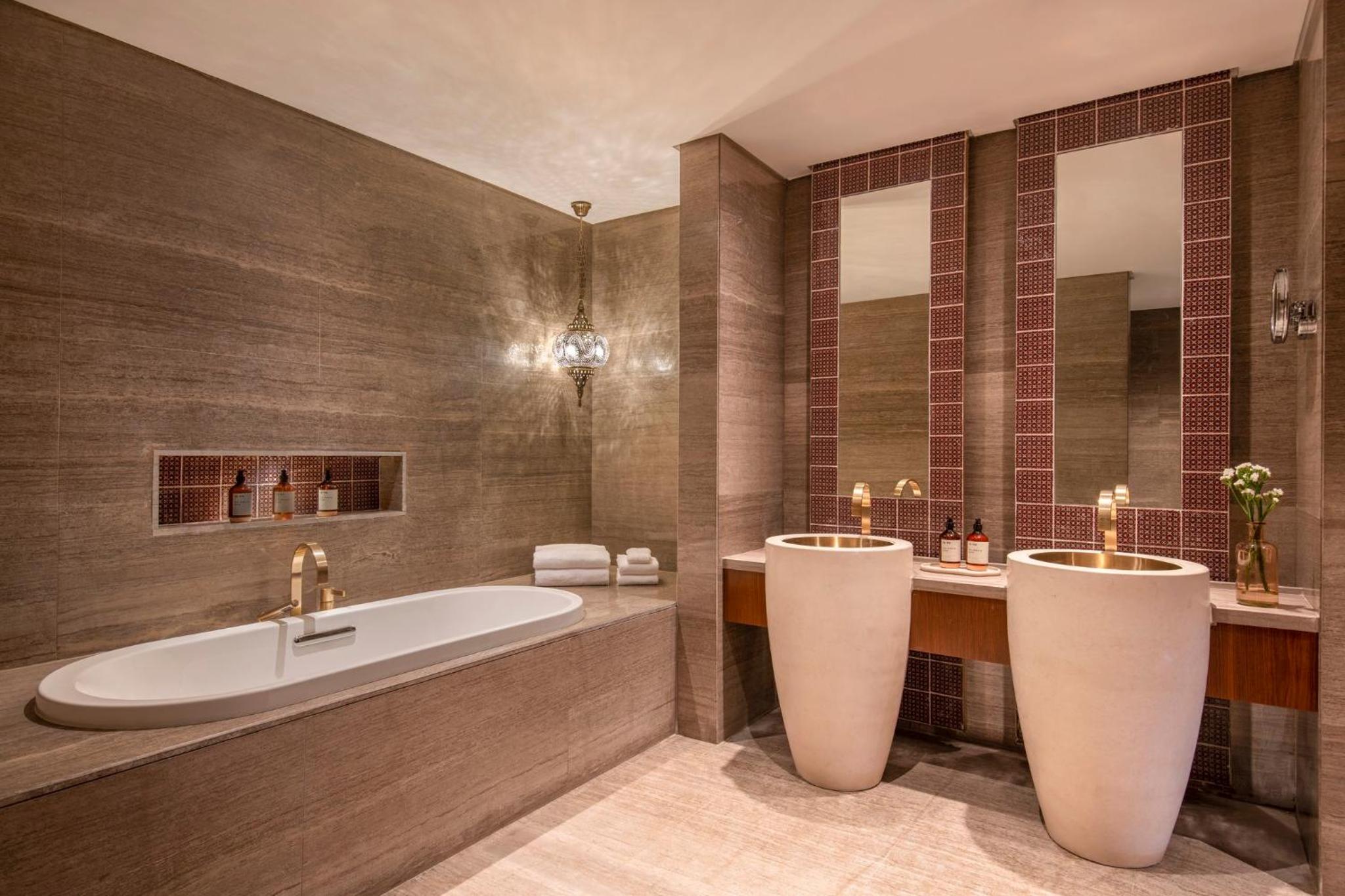 One-Bedroom Suite - High Floor - Photo 6