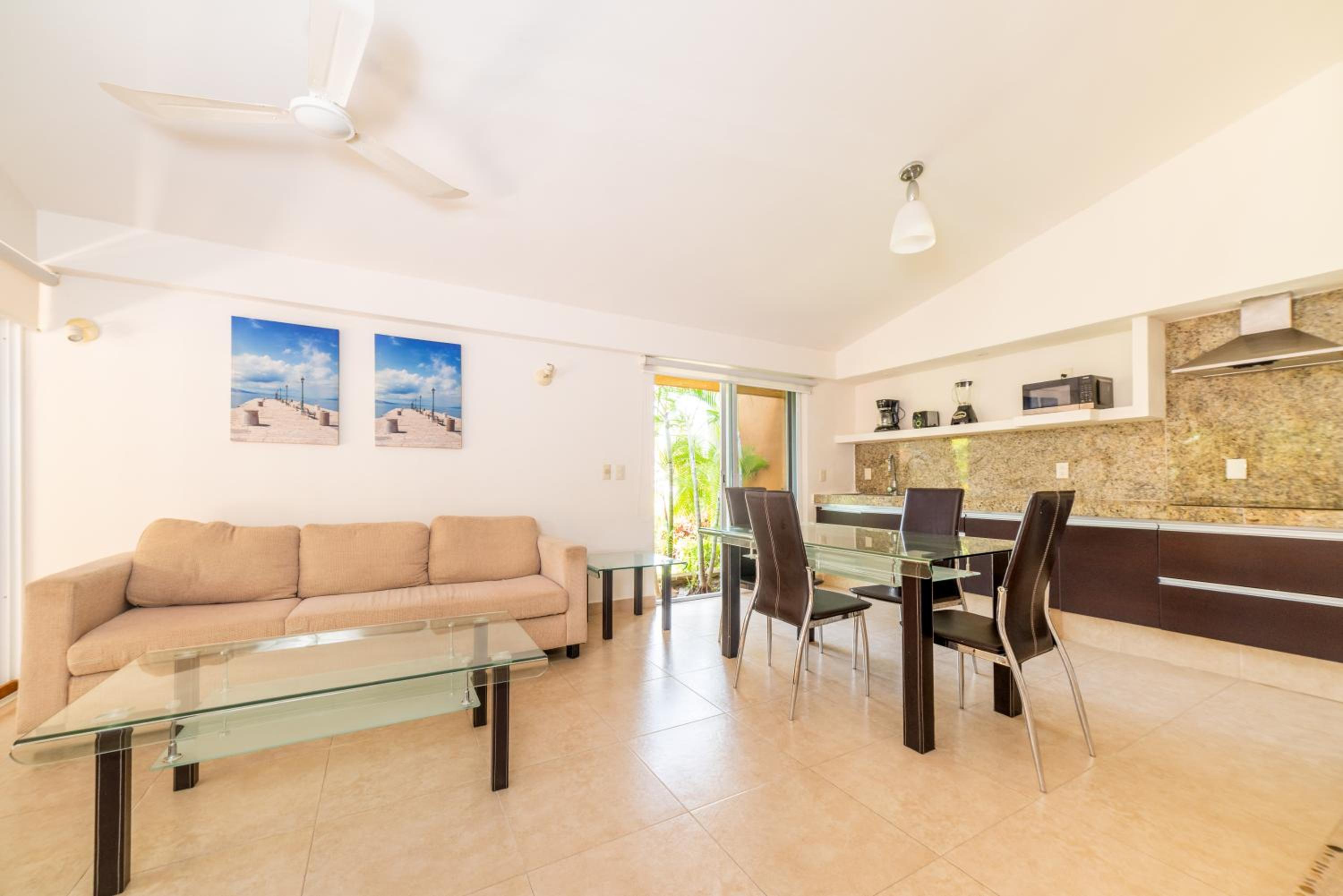 Standard Villa - Photo 1