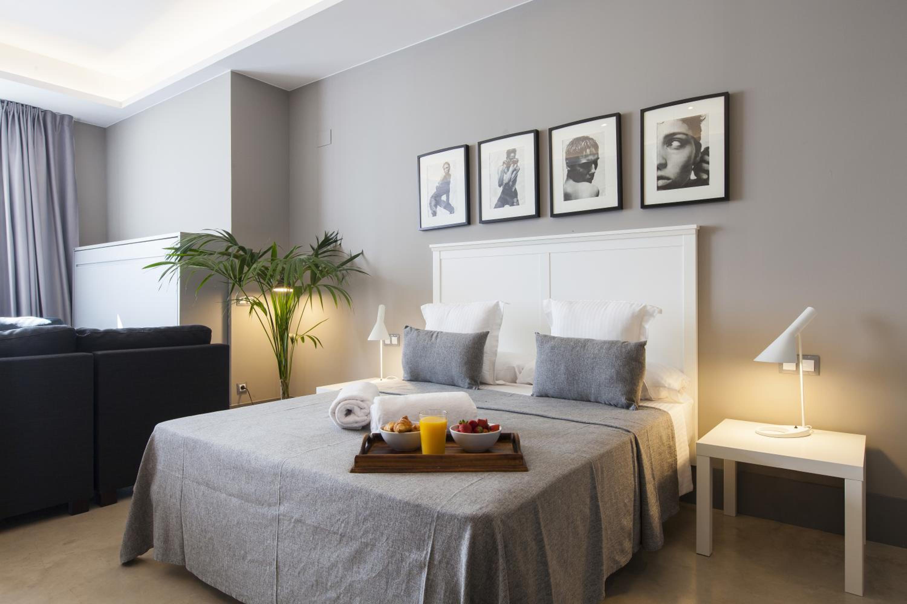 Estudio con terraza