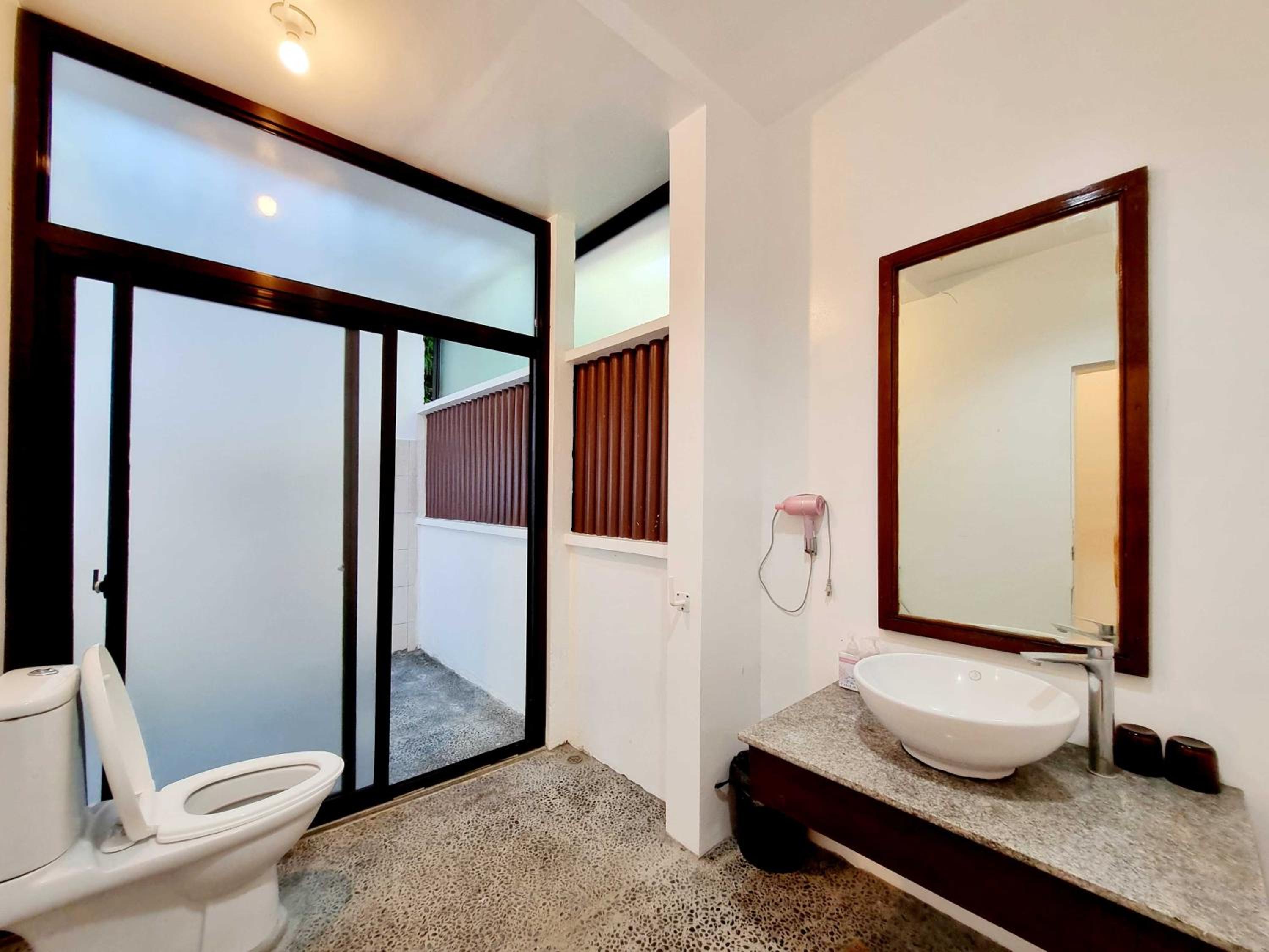 One-Bedroom Villa - Photo 2