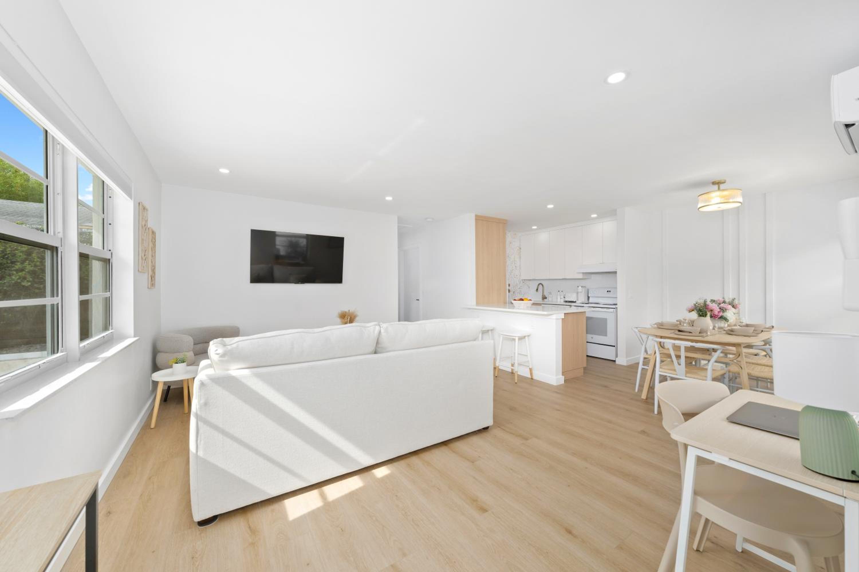 Two-Bedroom Deluxe Apartment photo 1
