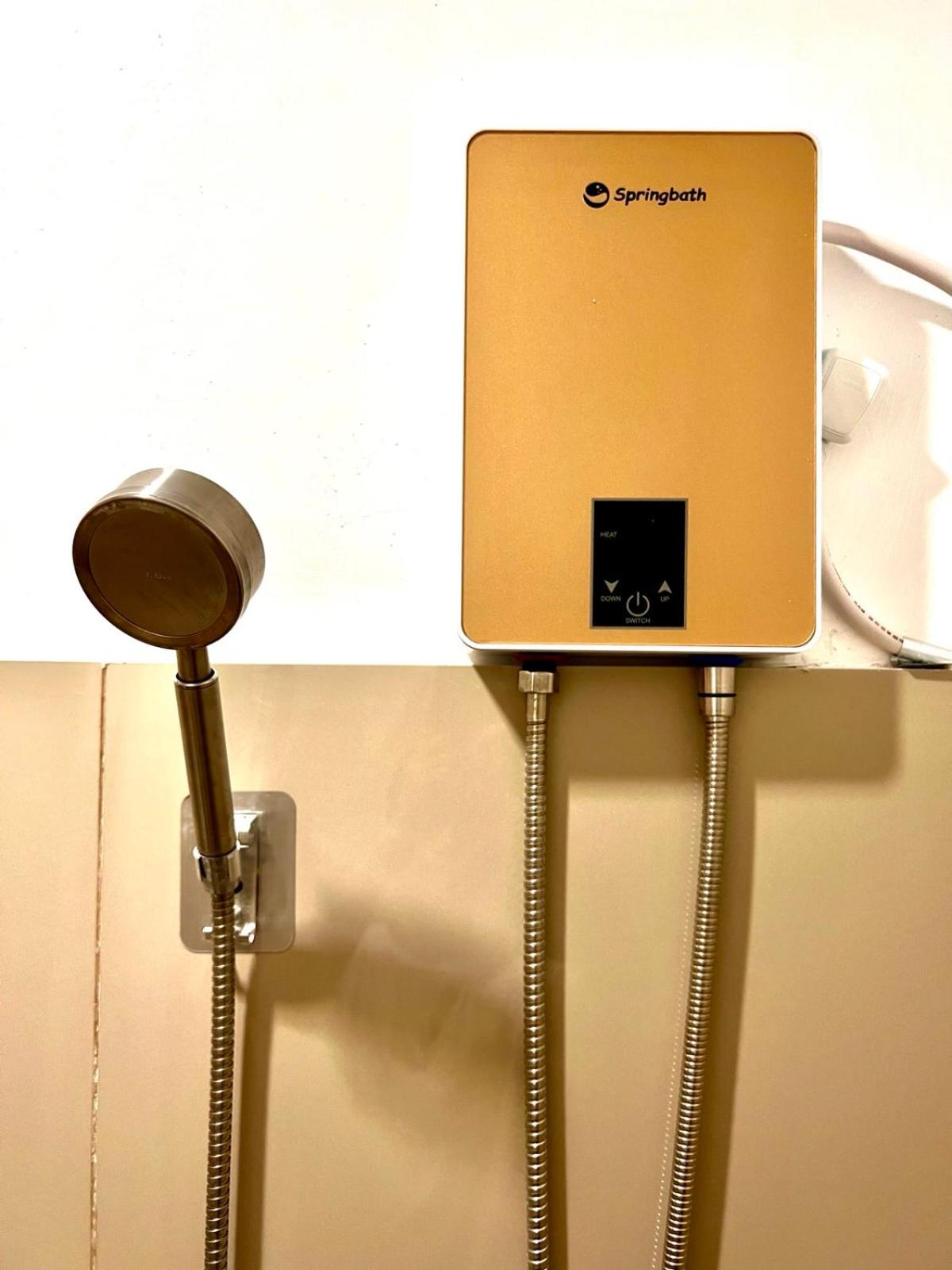Single Room photo 3
