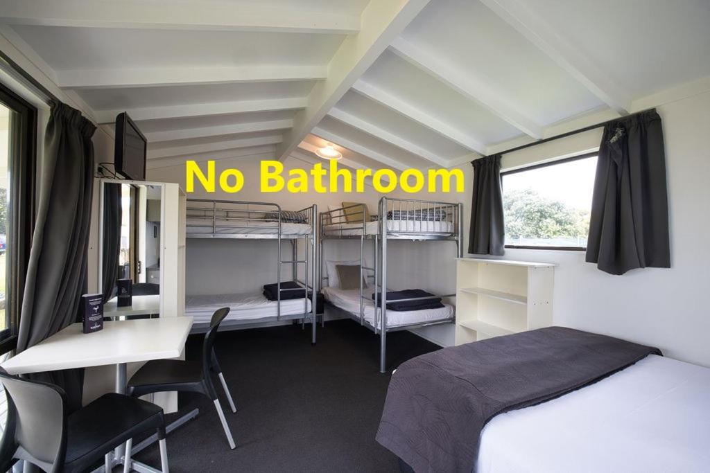 6 Berth Cabin (Studio)