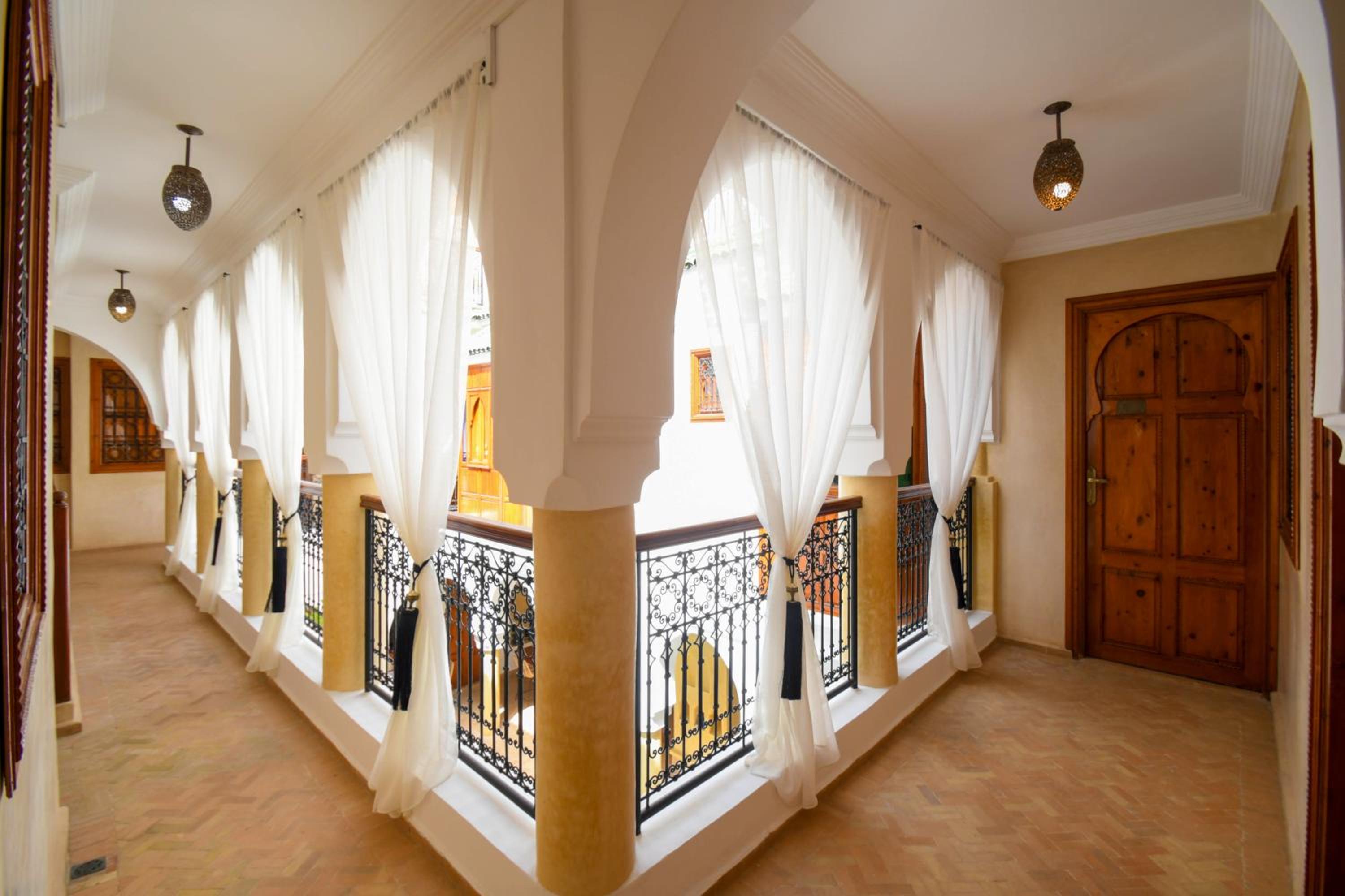 Standard Double Room - Photo 5