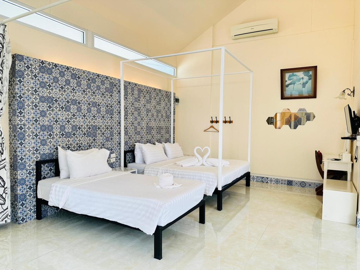 Deluxe Triple Room