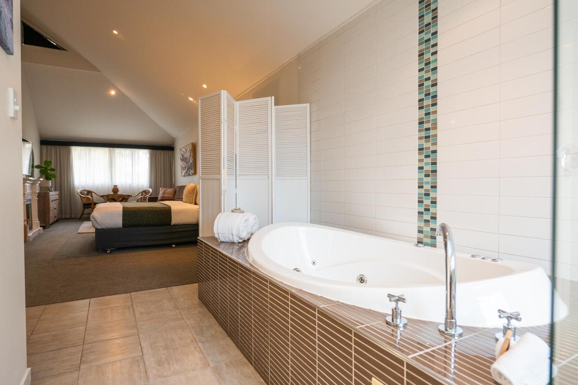 Studio with Spa Bath - Top Floor photo 2
