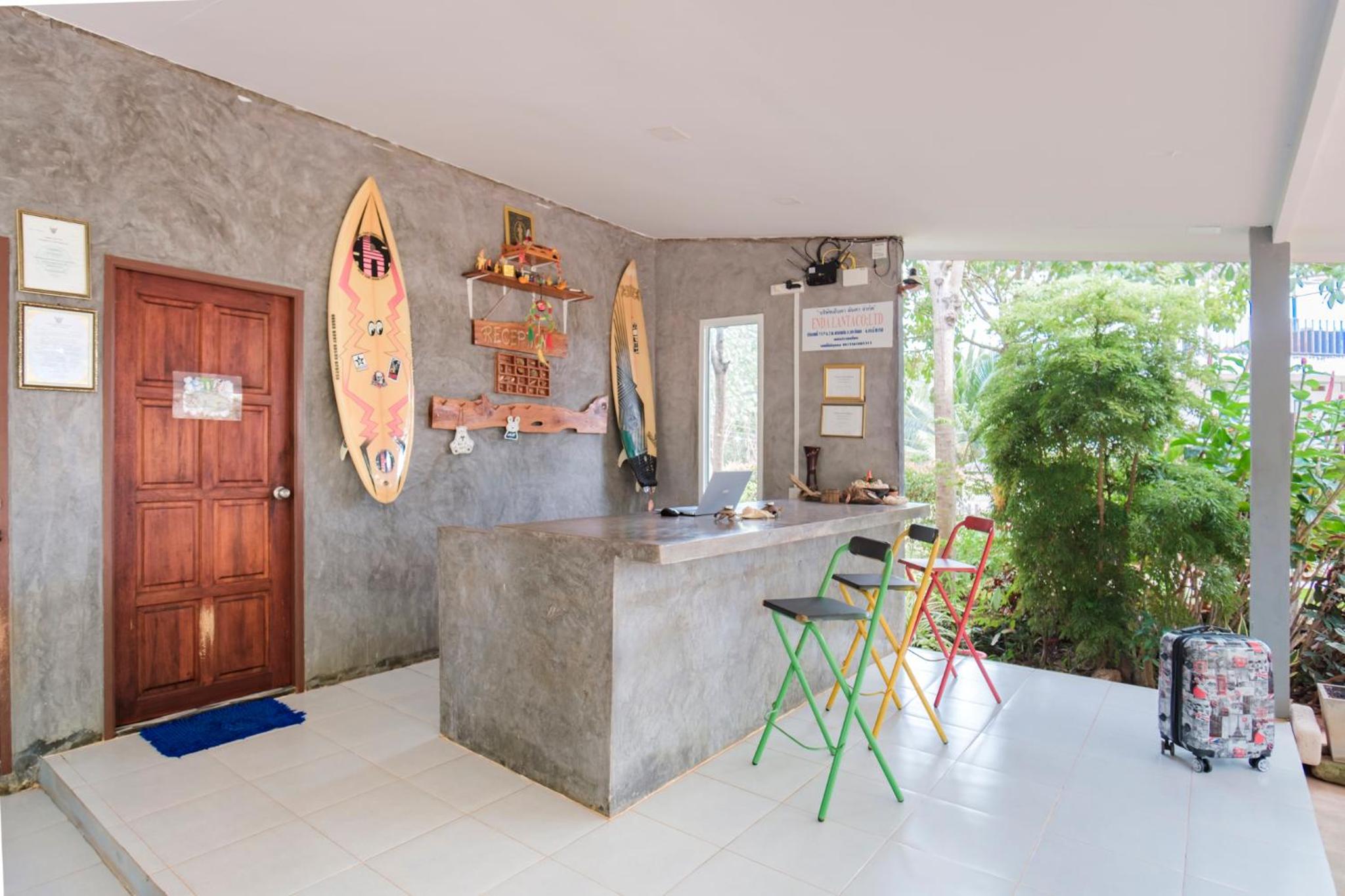 One-Bedroom Bungalow - Photo 13